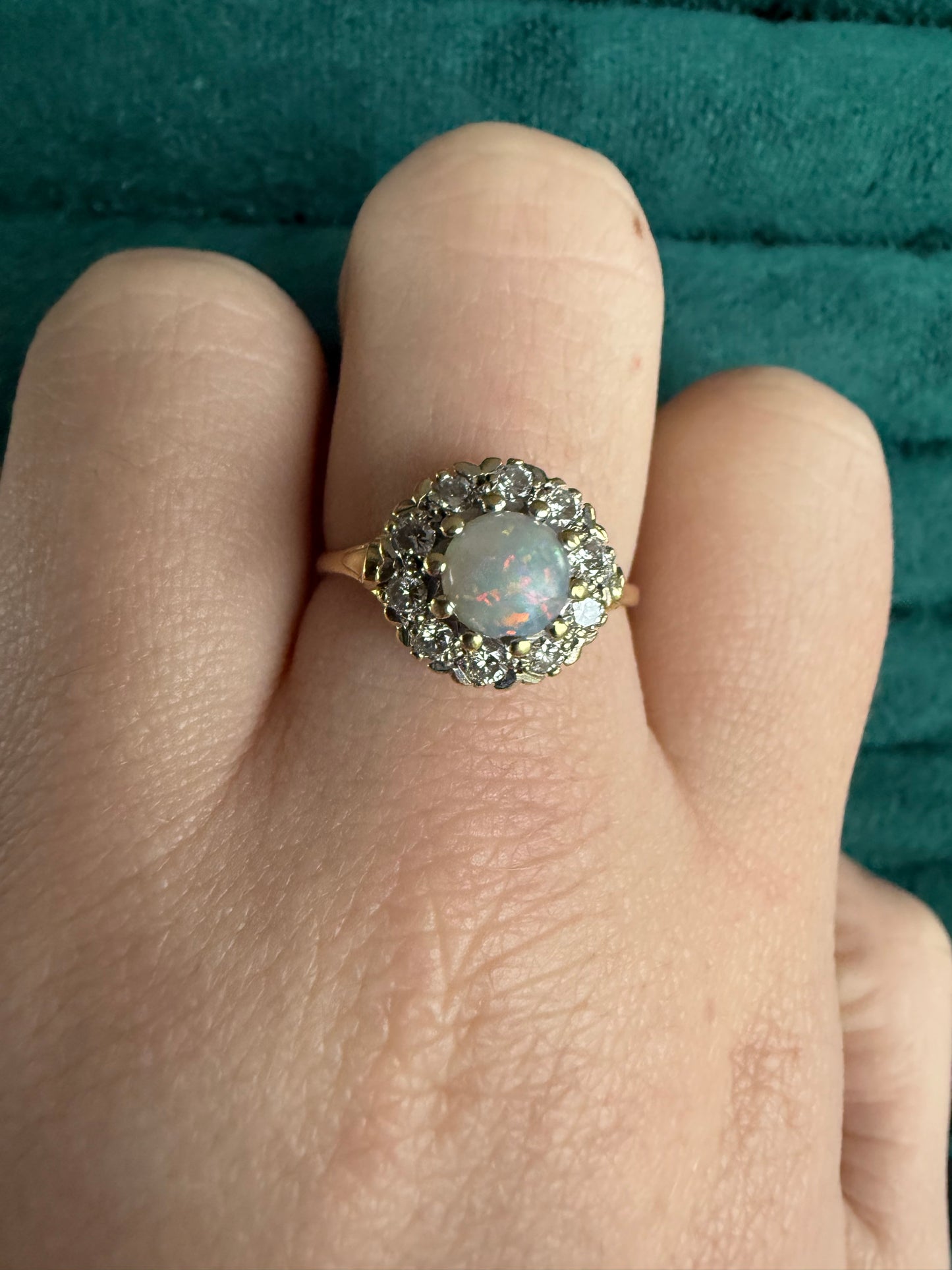 18ct gold opal and diamond cluster ring