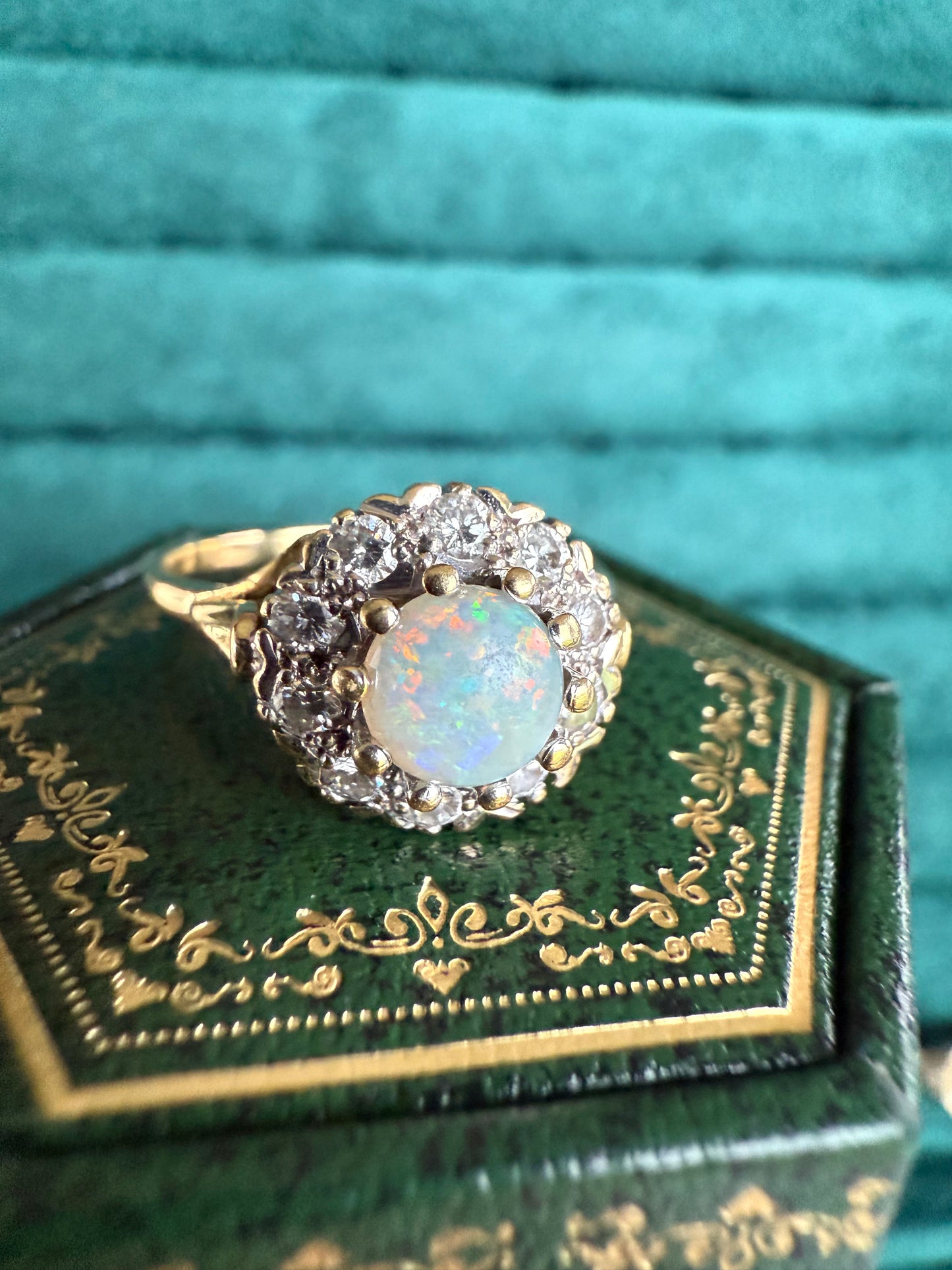 18ct gold opal and diamond cluster ring