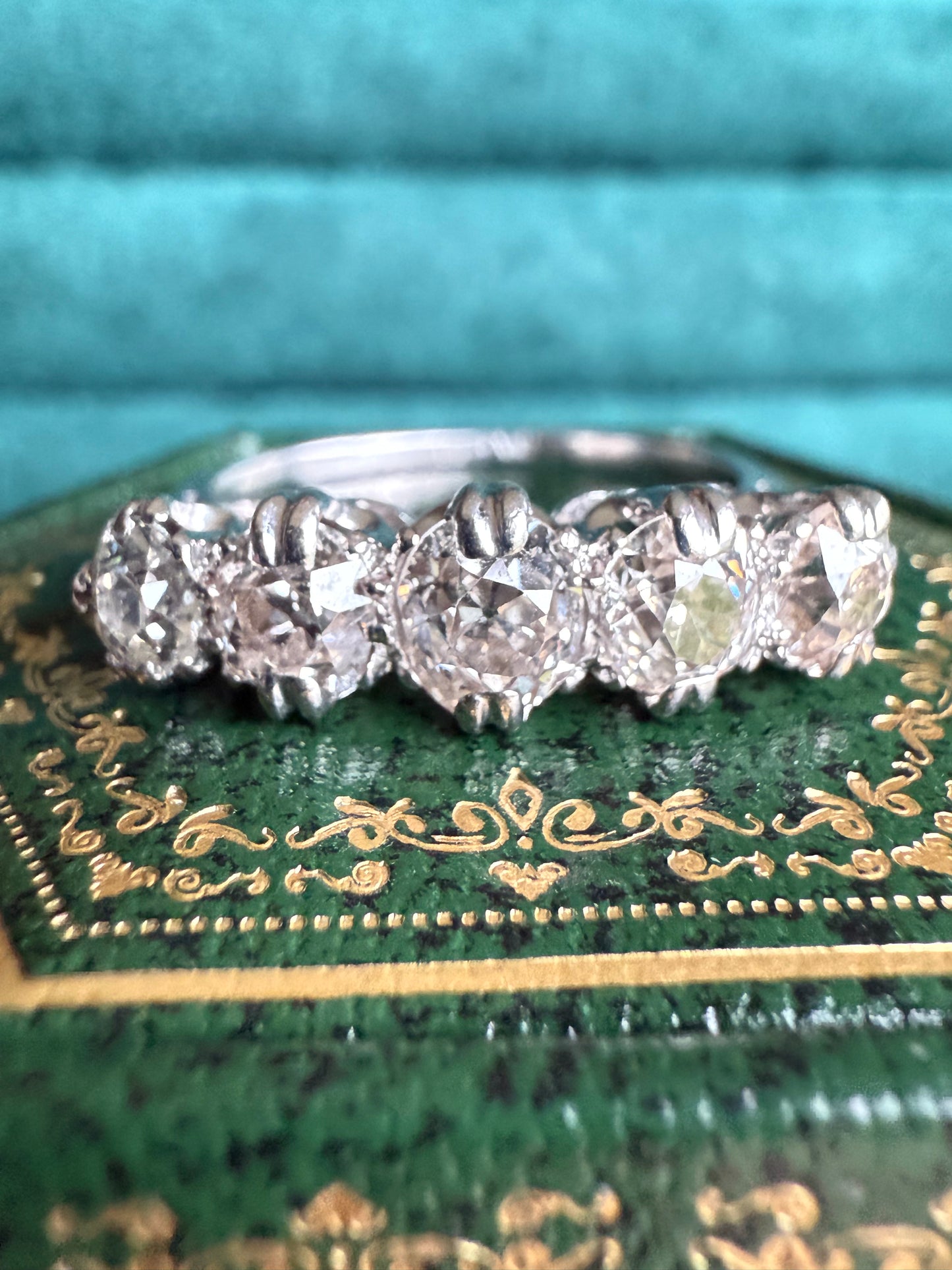 Platinum diamond 5 stone ring aprox 2cts