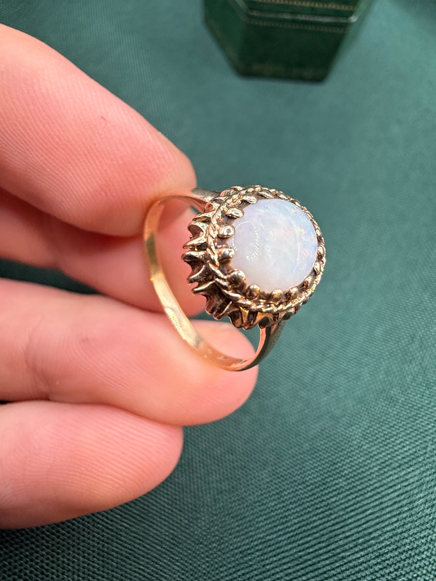 9ct gold opal ring