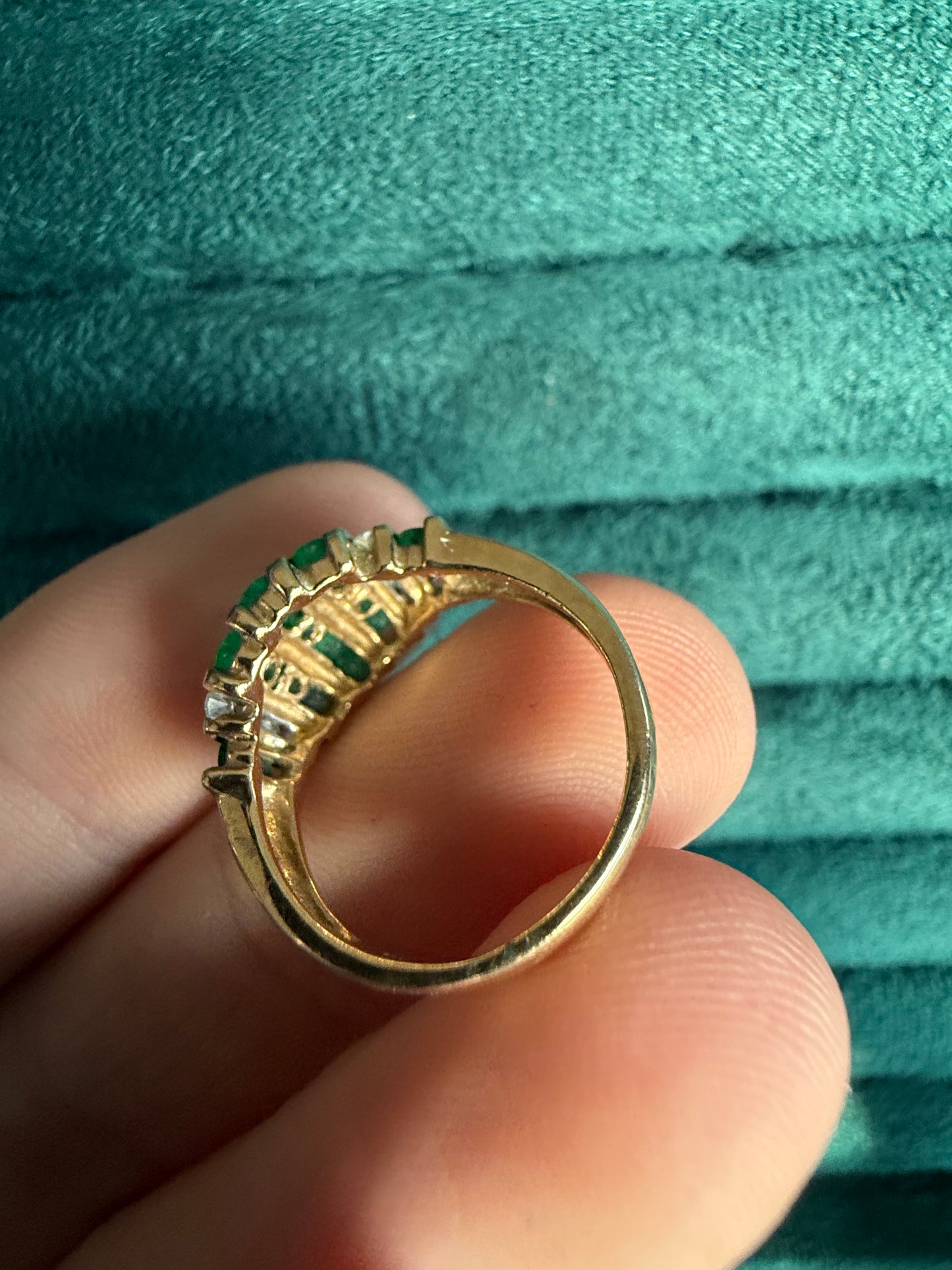 9ct gold Emerald and diamond ring