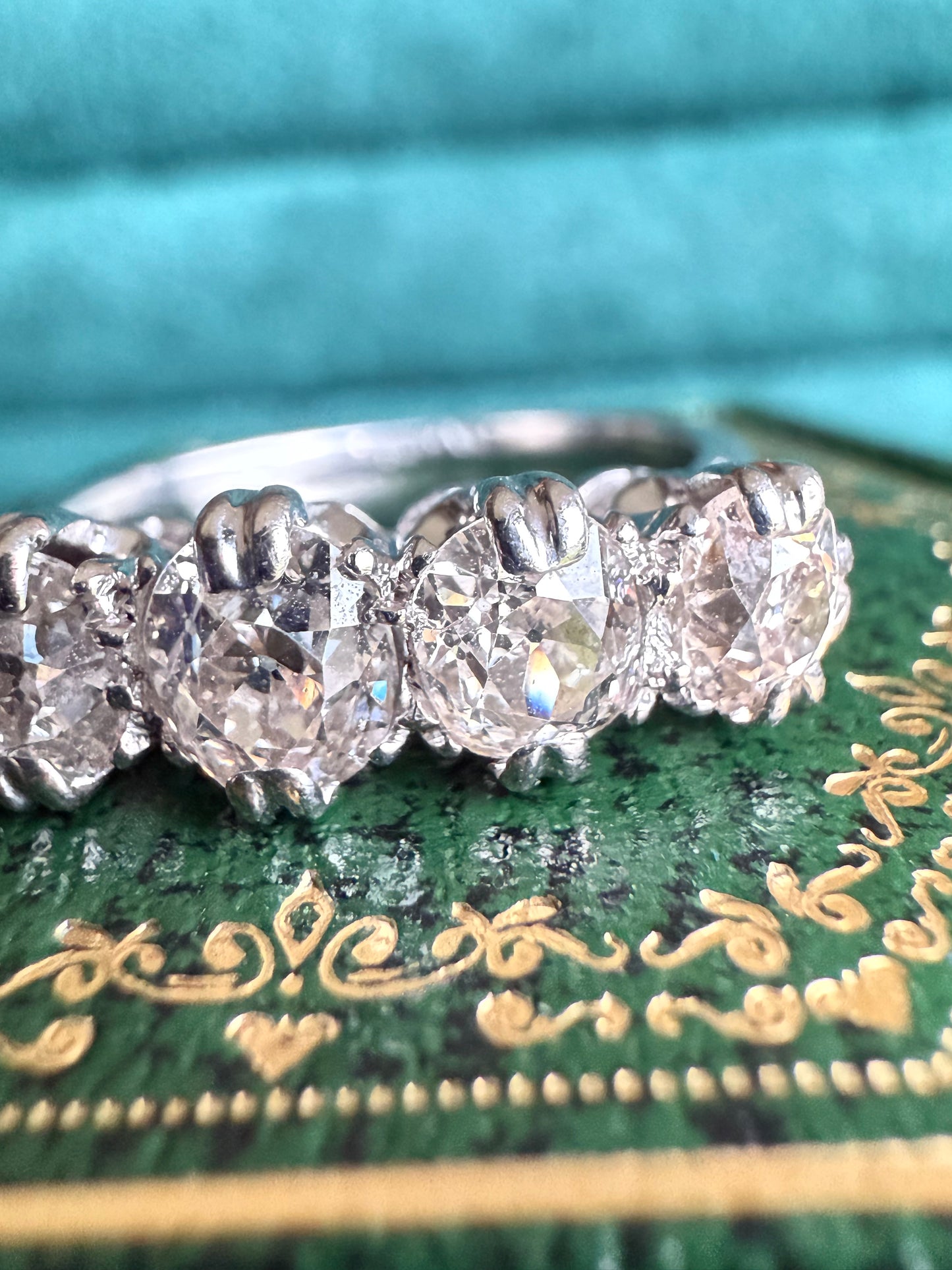 Platinum diamond 5 stone ring aprox 2cts