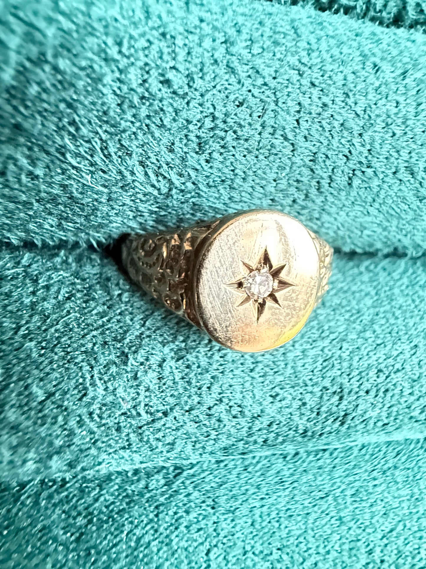 9ct gold diamond signet ring