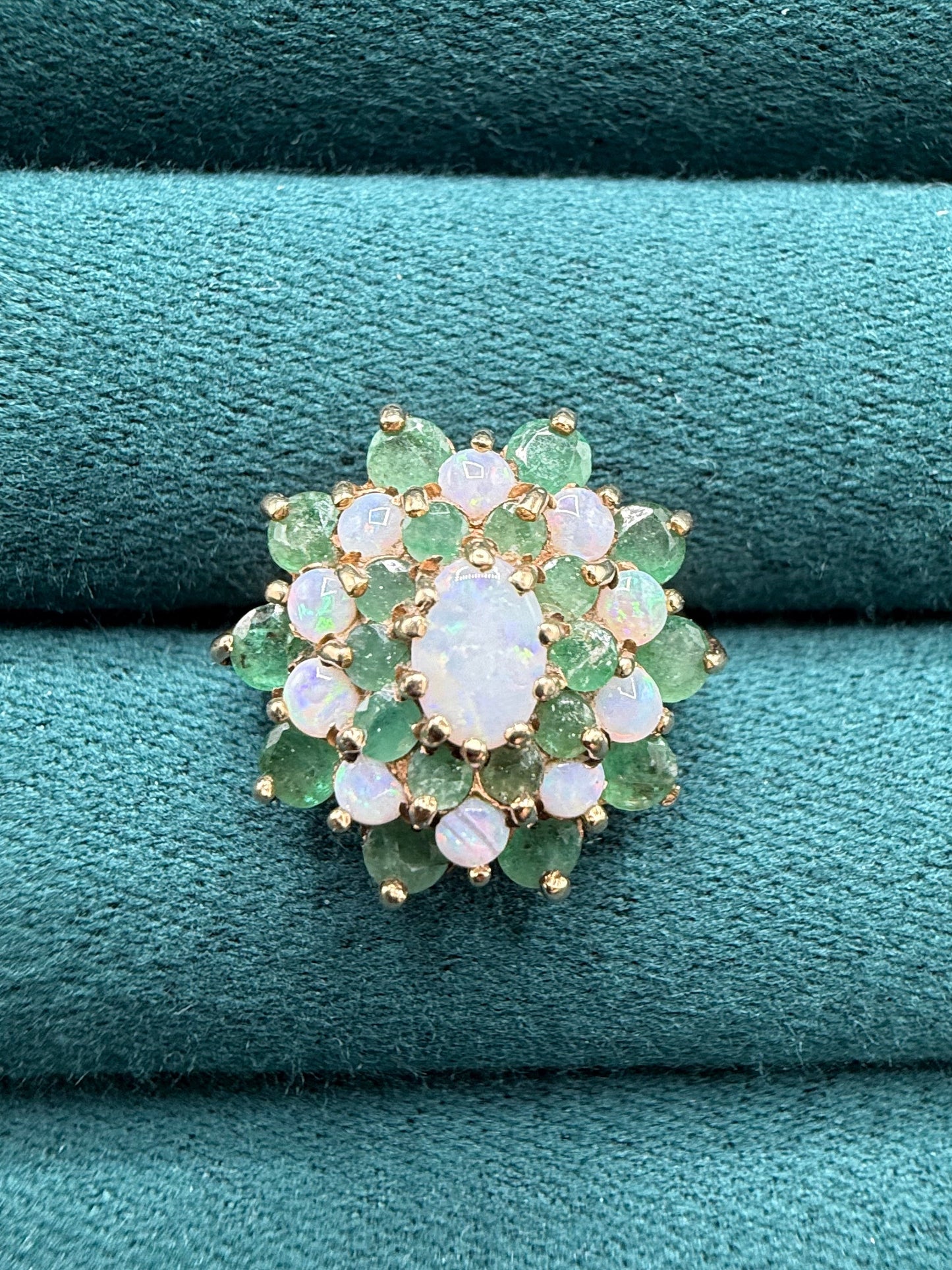 9ct gold emerald and opal ring