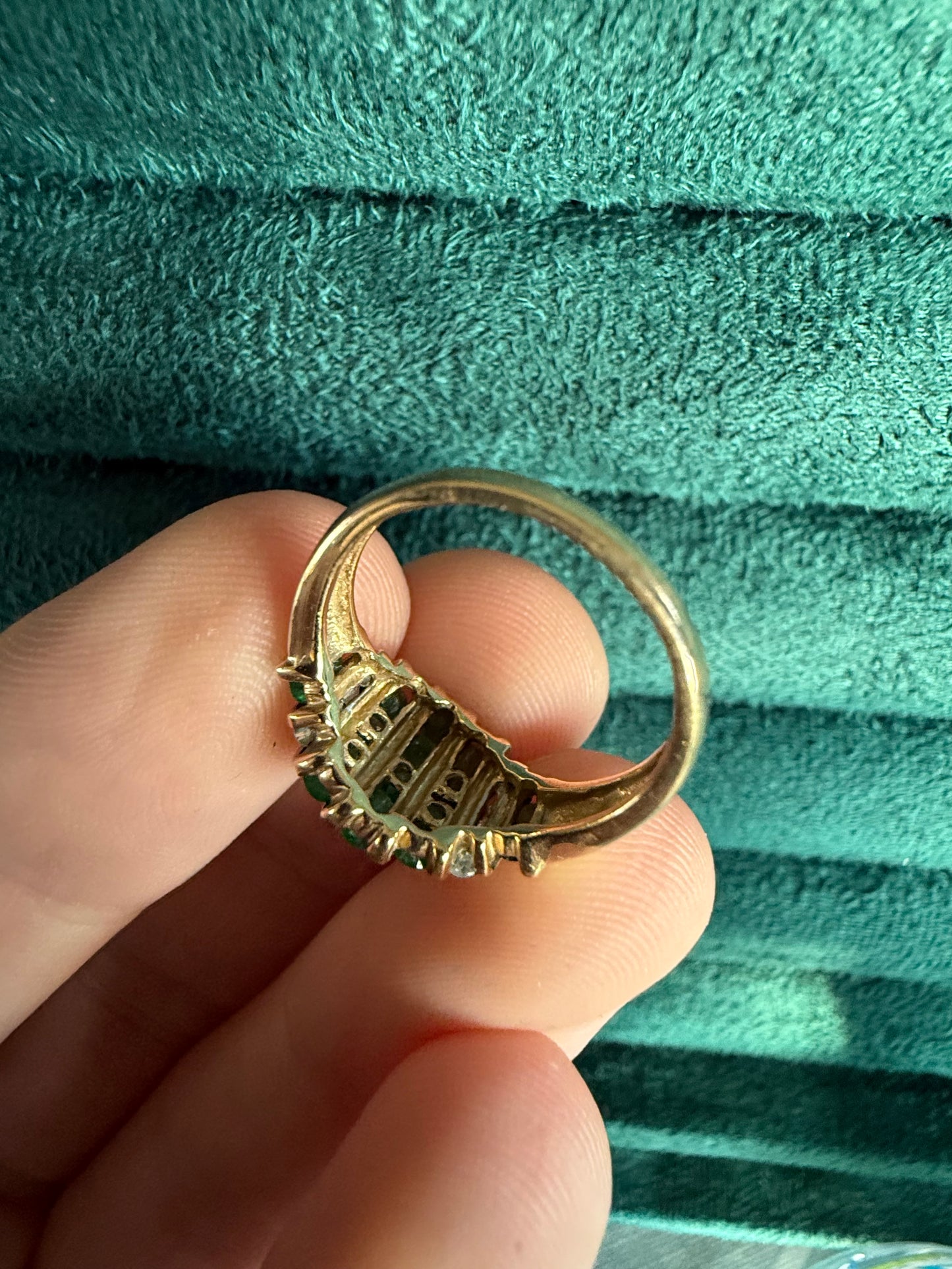 9ct gold Emerald and diamond ring