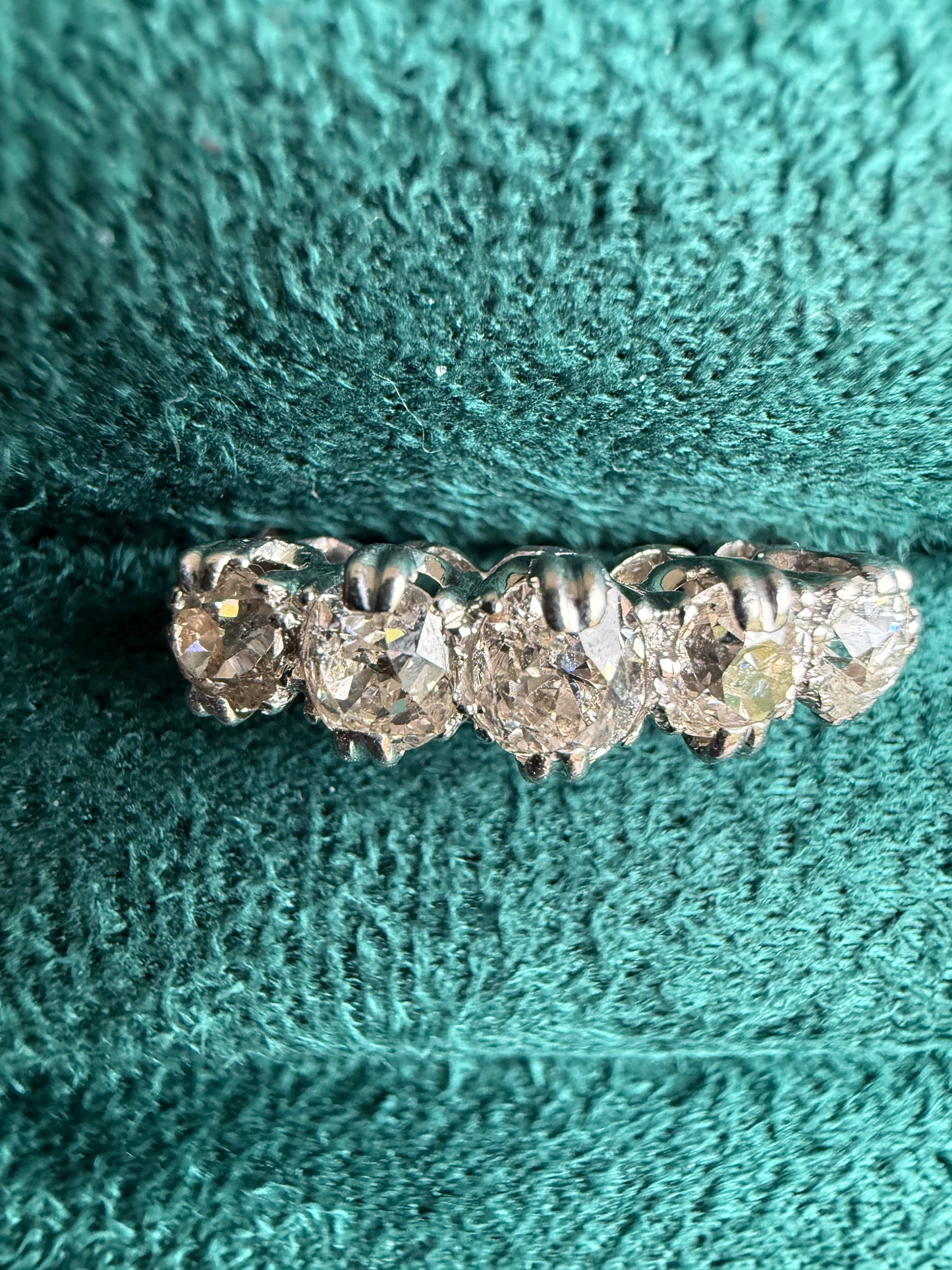 Platinum diamond 5 stone ring aprox 2cts