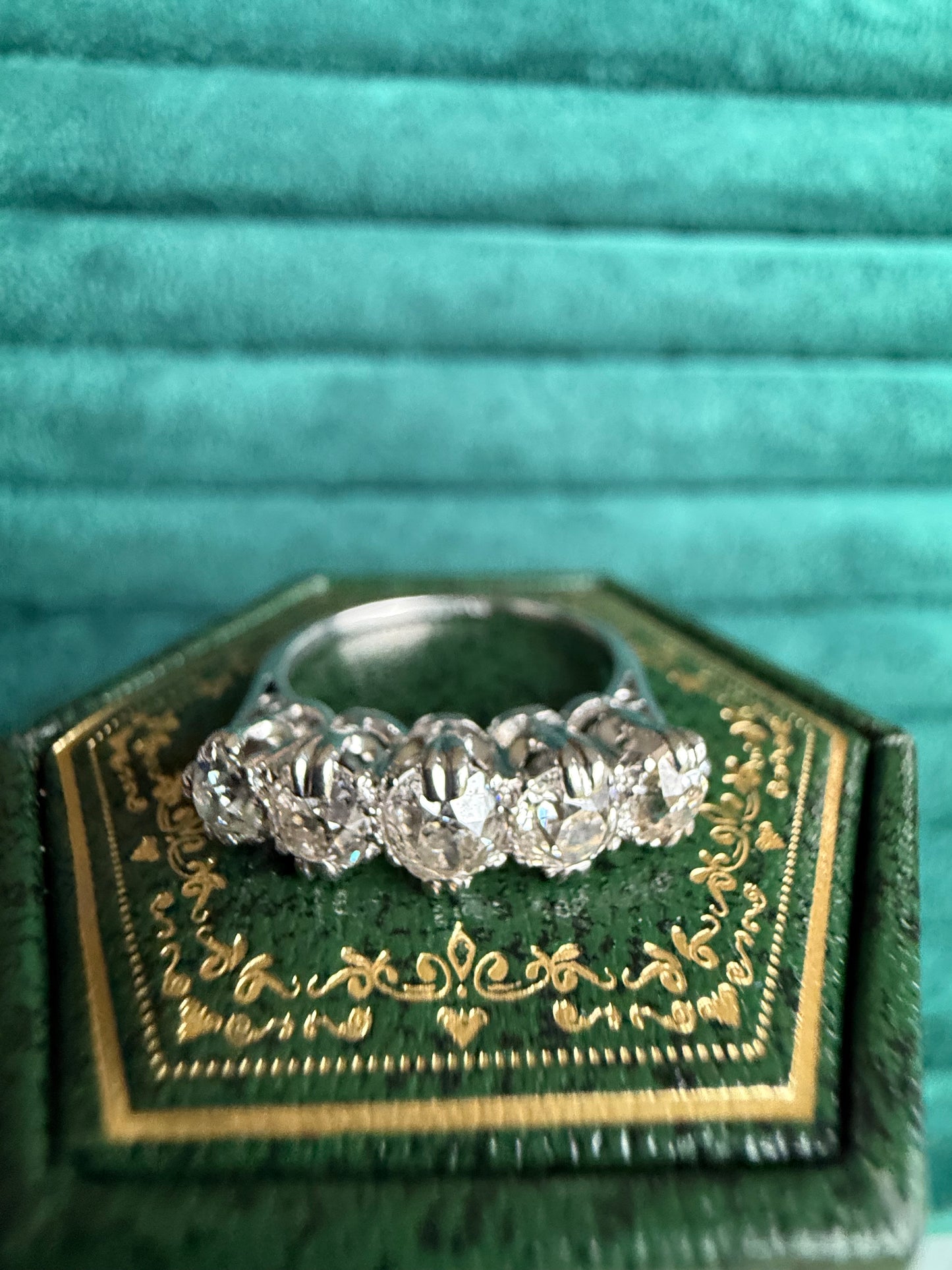 Platinum diamond 5 stone ring aprox 2cts