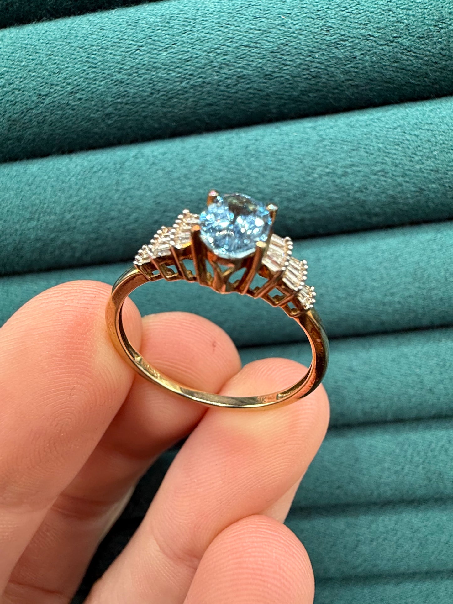 9ct gold topaz and baguette cut diamond ring