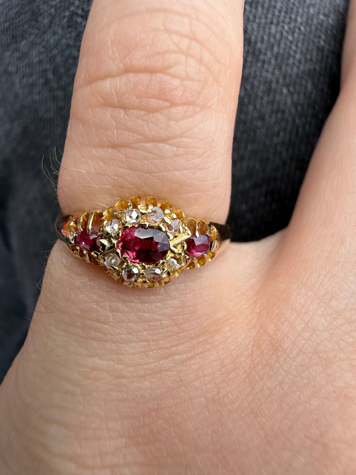 18ct gold Ruby and rose cut diamond ring