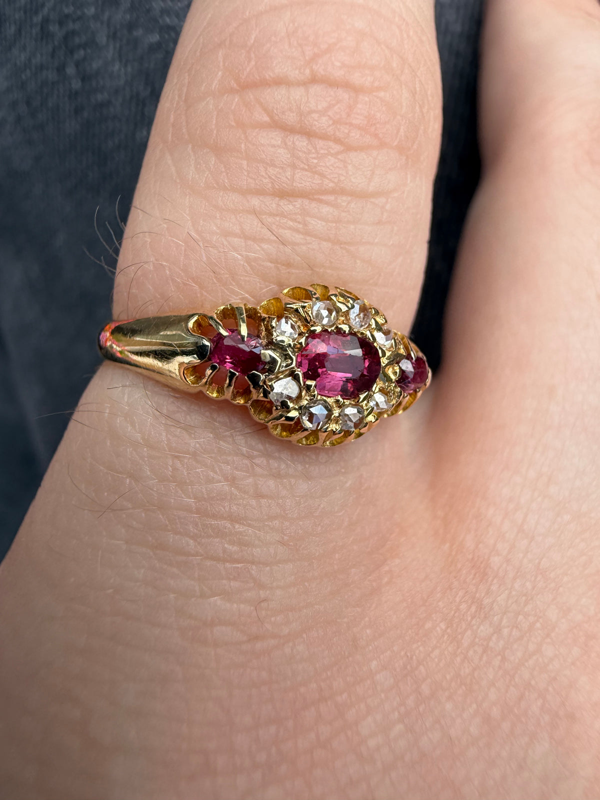 18ct gold Ruby and rose cut diamond ring