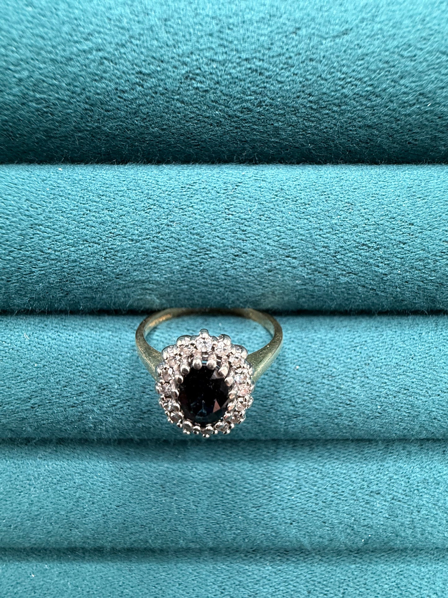 18ct gold sapphire and diamond ring