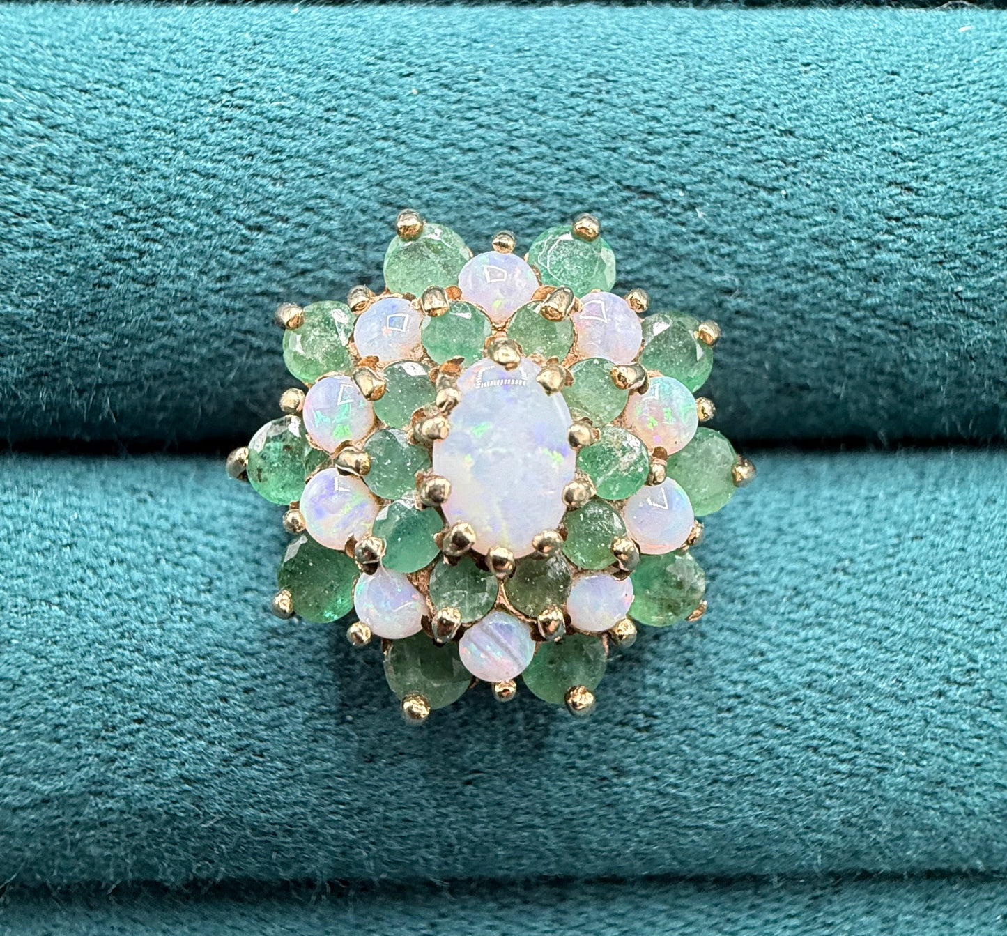 9ct gold emerald and opal ring