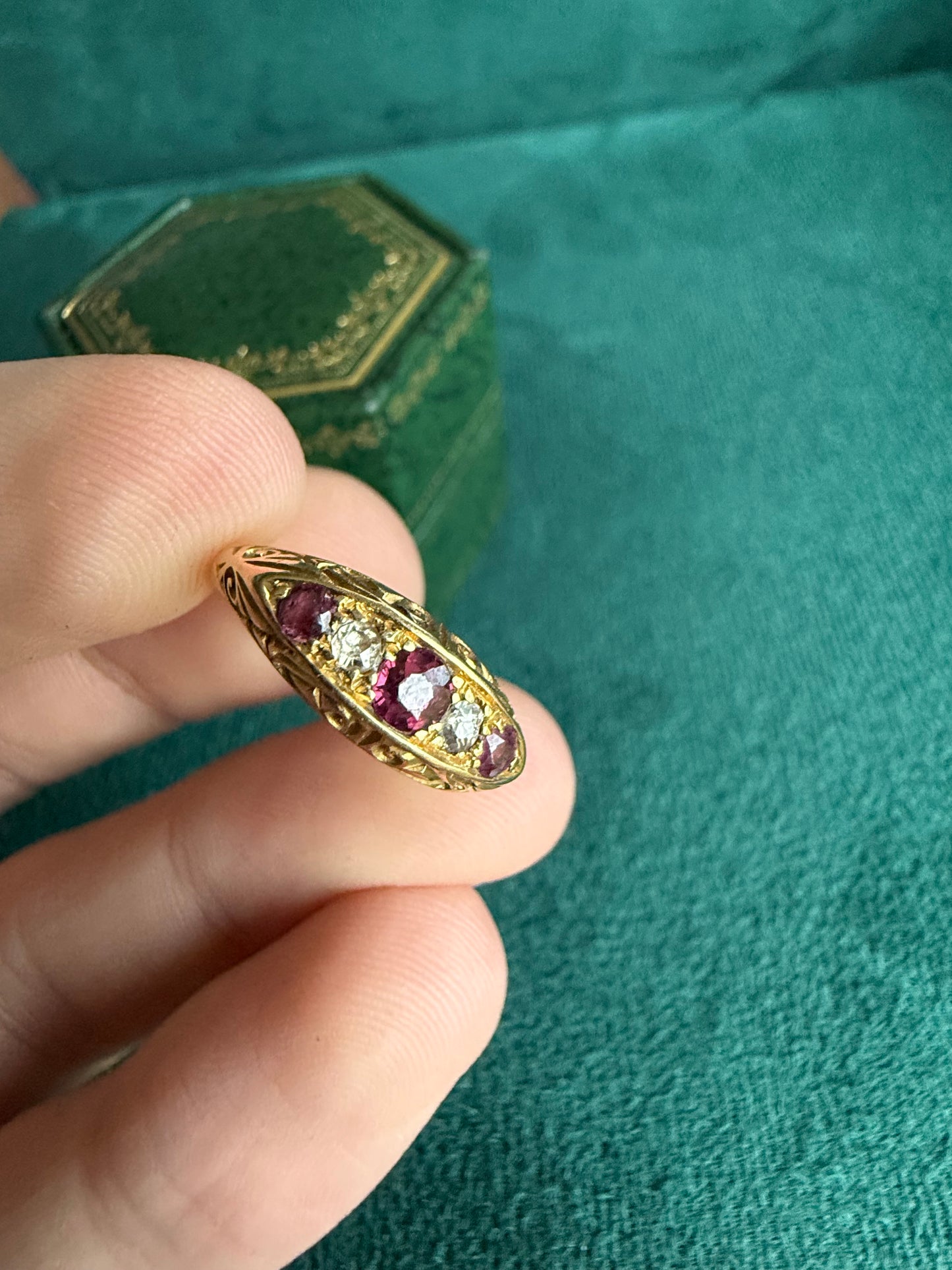 18ct gold antique ruby and diamond boat ring size M