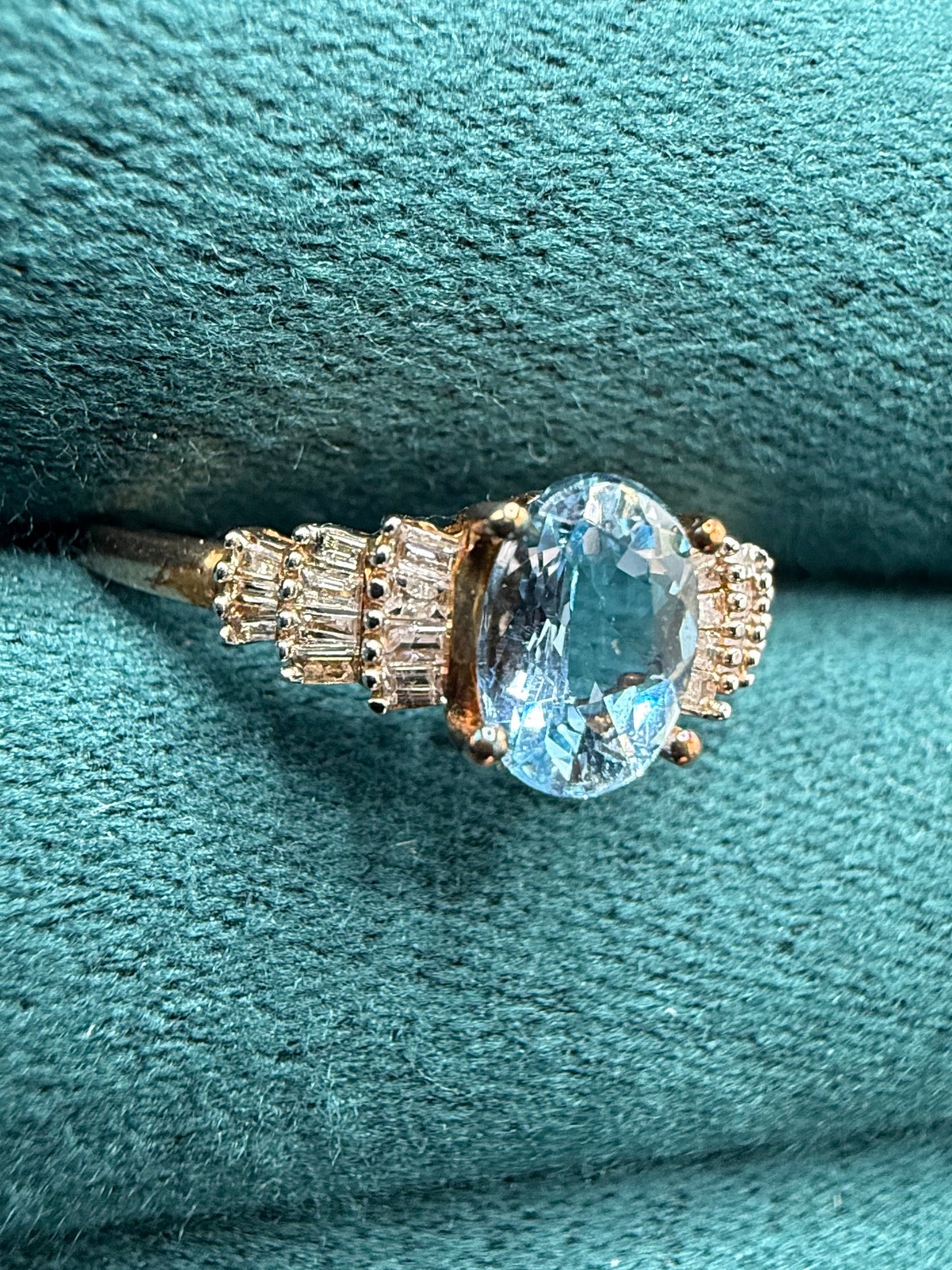 9ct gold topaz and baguette cut diamond ring