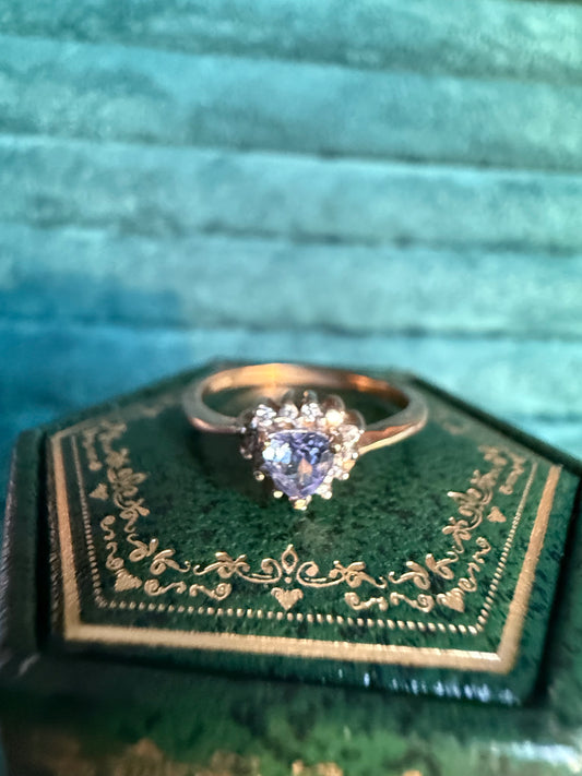 9ct gold tanzanite and diamond ring