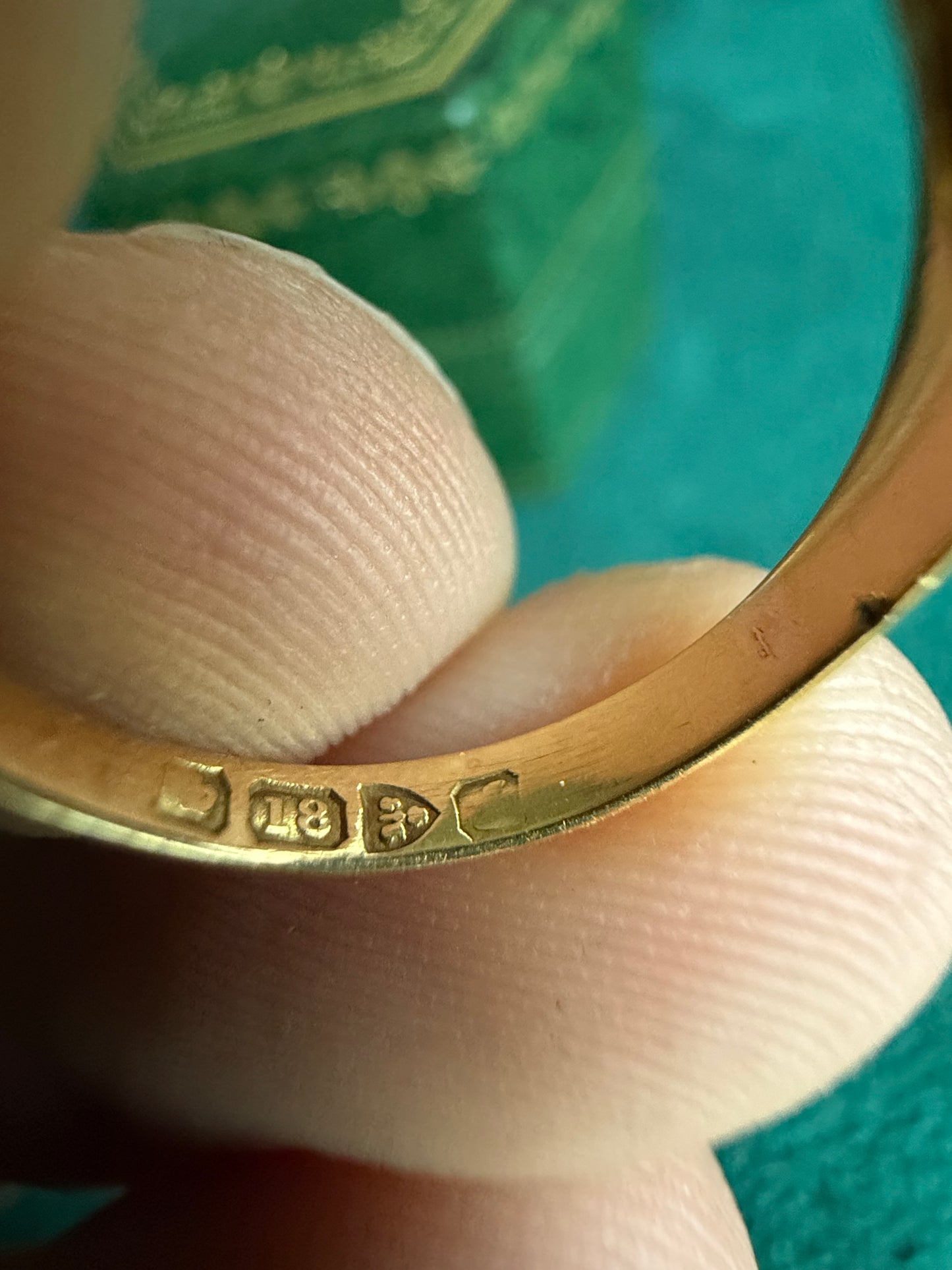 18ct gold antique ruby and diamond boat ring size M