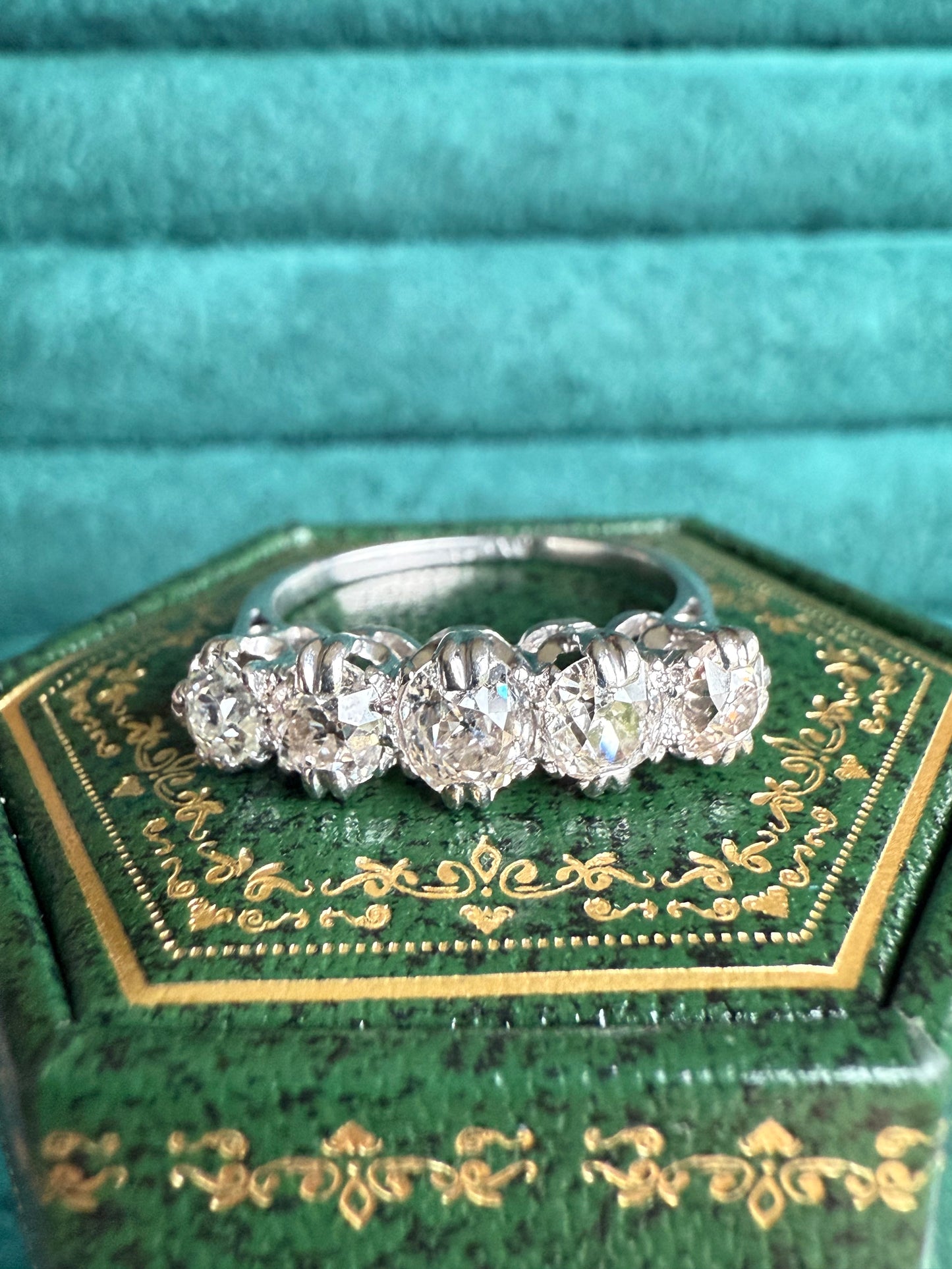 Platinum diamond 5 stone ring aprox 2cts