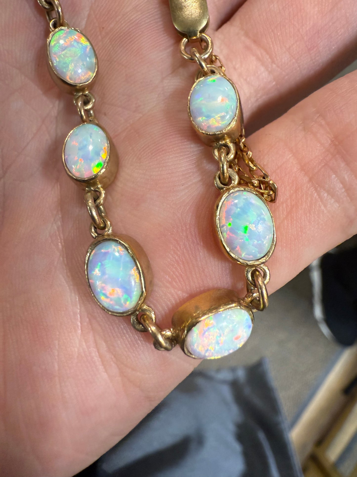 9ct gold opal bracelet
