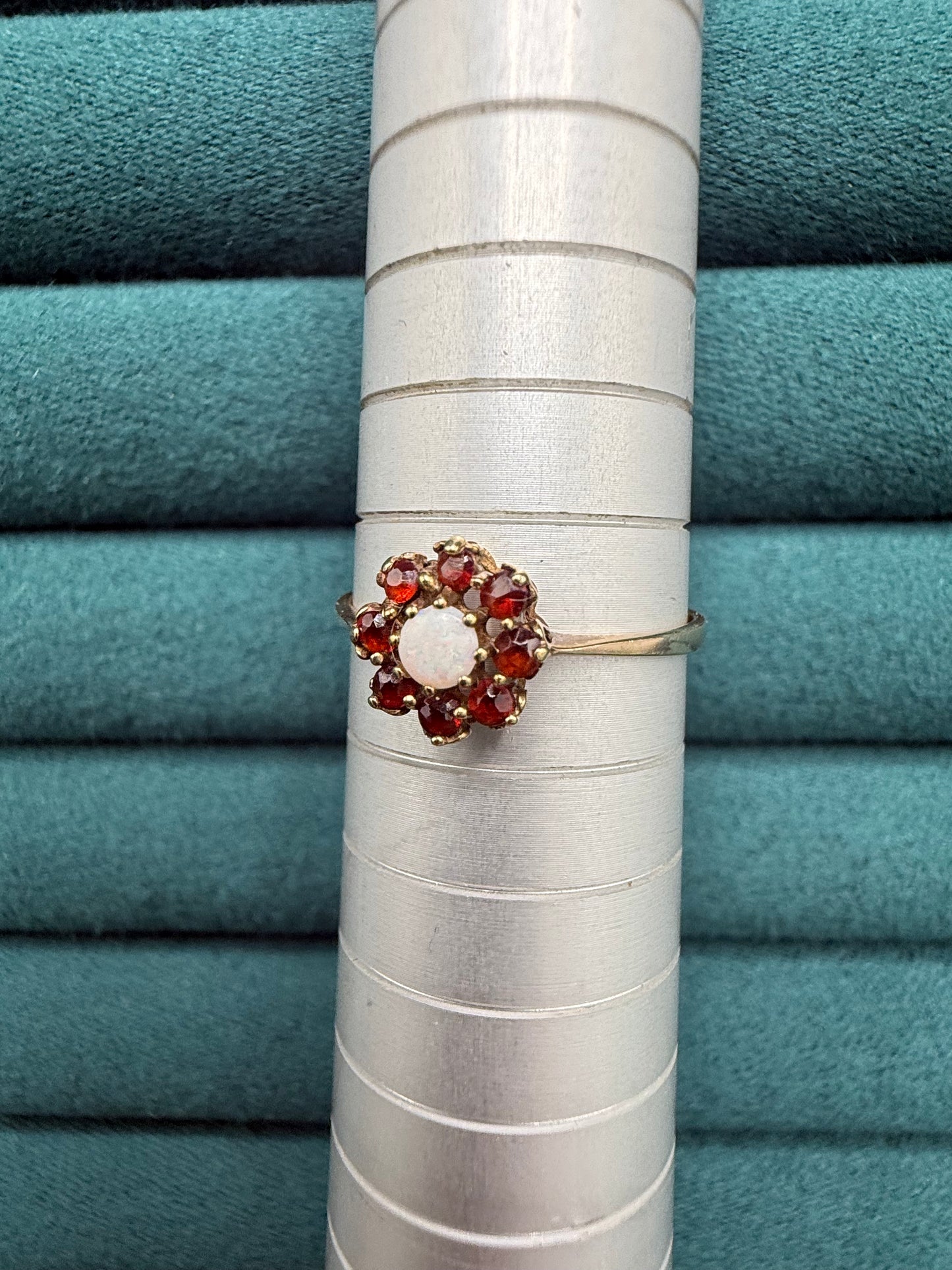 9ct gold opal and garnet cluster ring