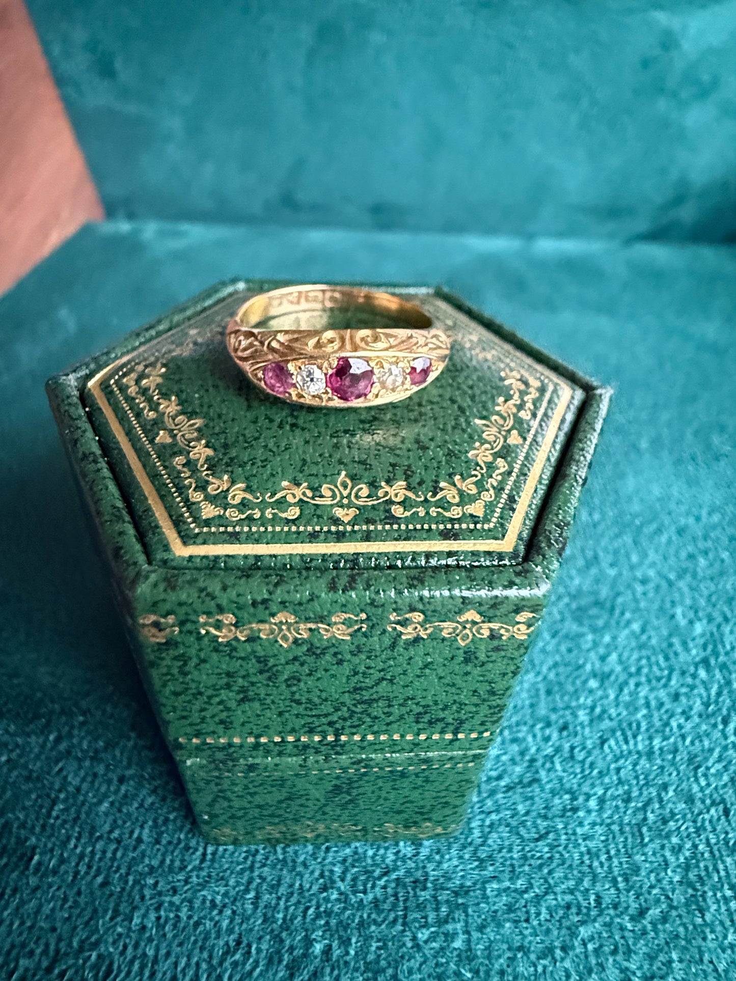 18ct gold antique ruby and diamond boat ring size M