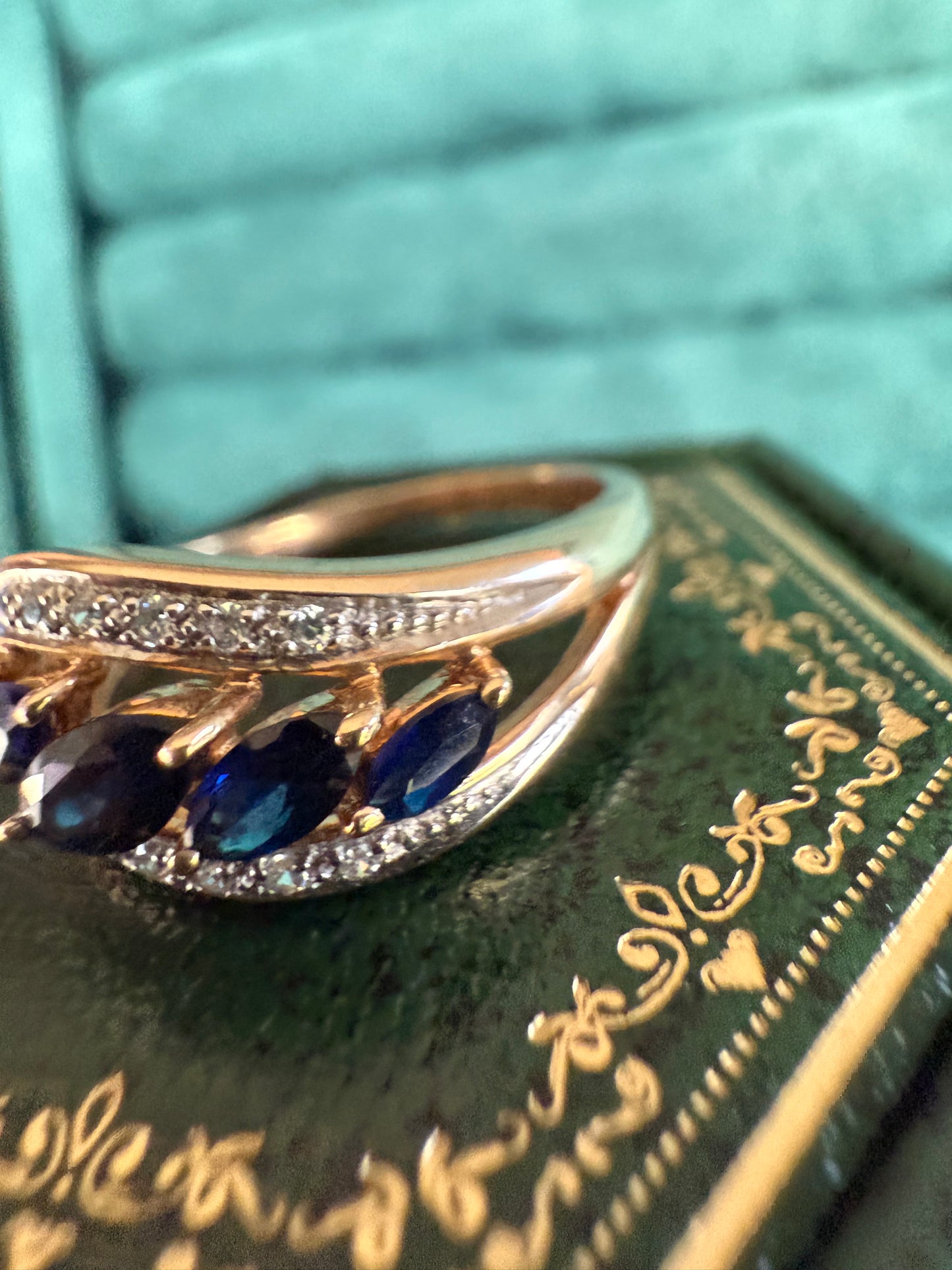9ct gold sapphire and diamond ring