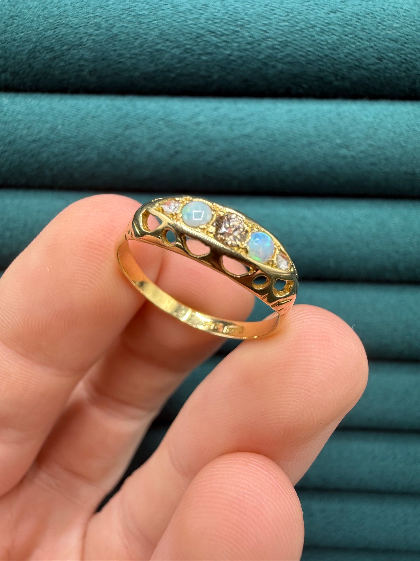 18ct gold antique opal and diamond boat ring