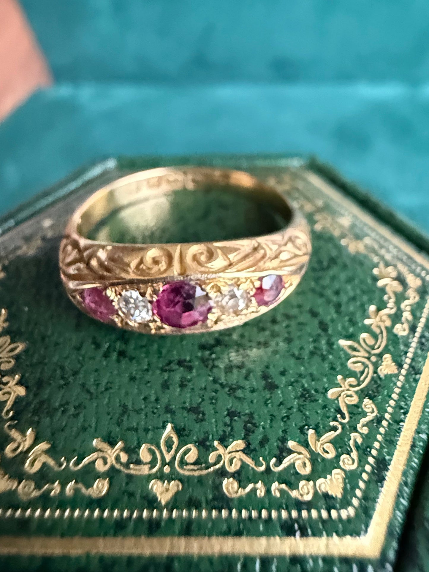 18ct gold antique ruby and diamond boat ring size M