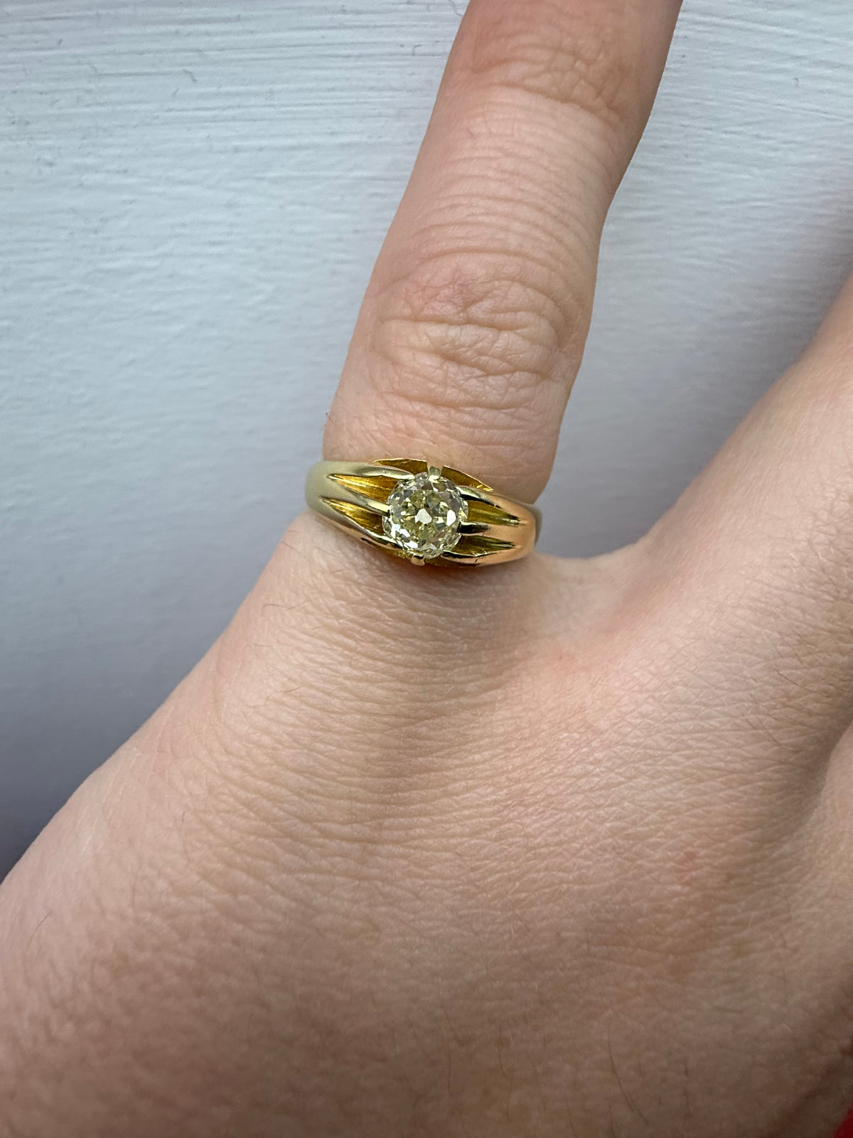 18ct gold old mine cut diamond ring
