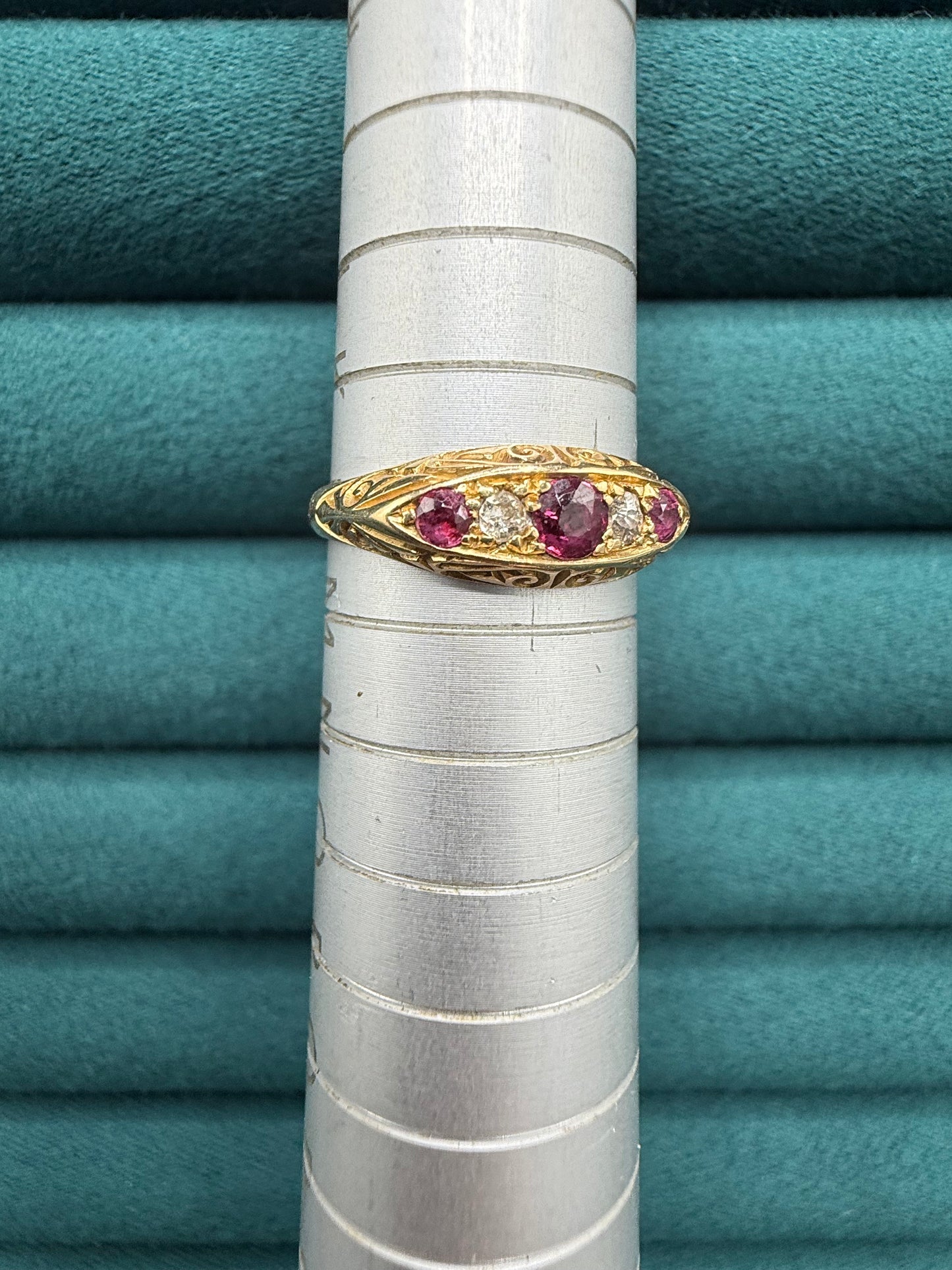 18ct gold antique ruby and diamond boat ring size M