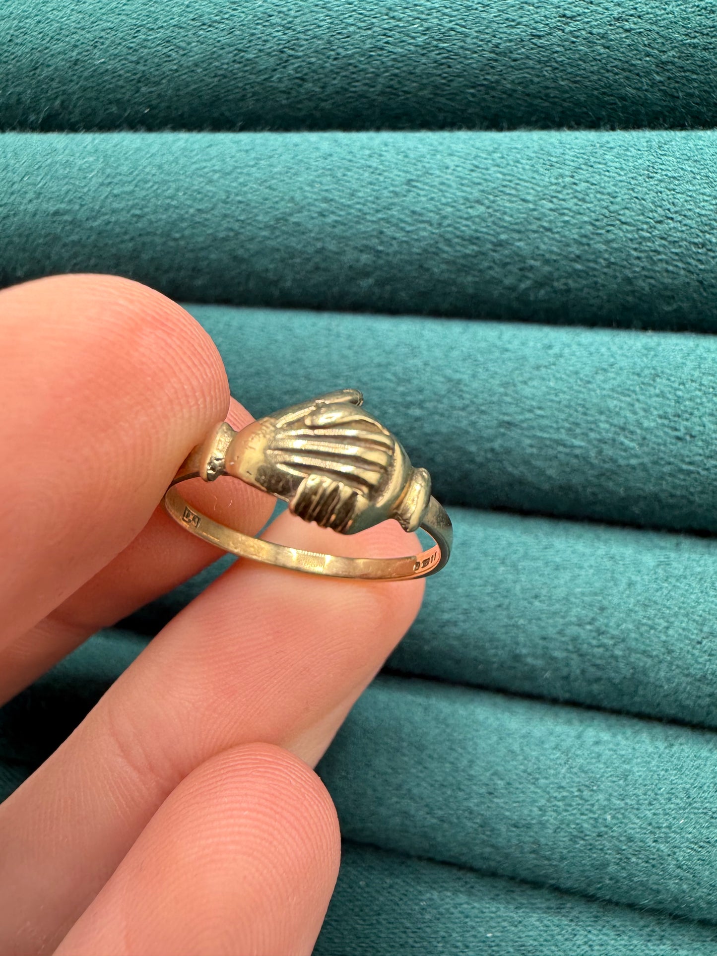 9ct gold Fede ring
