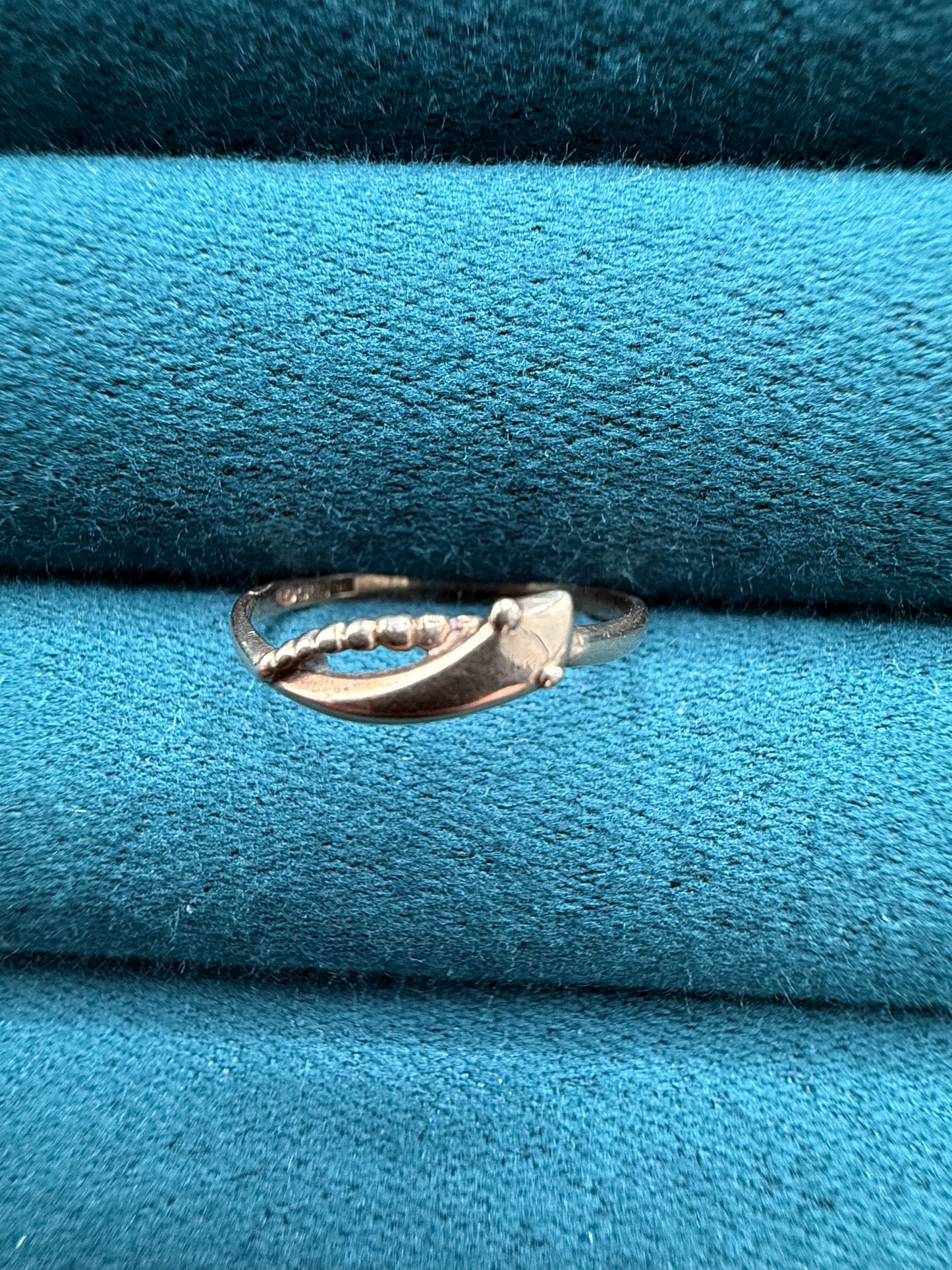 9ct gold snake ring
