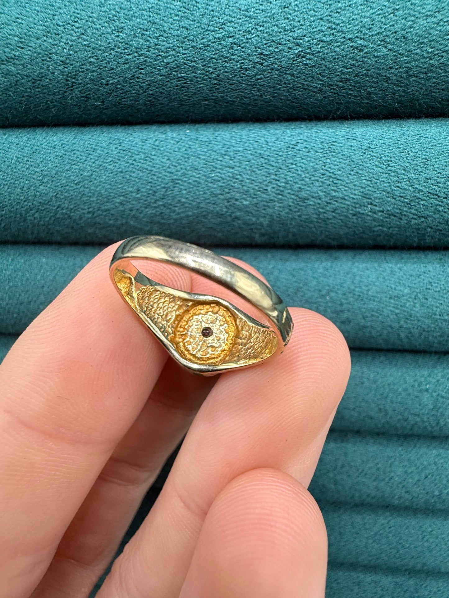 9ct gold diamond signet ring