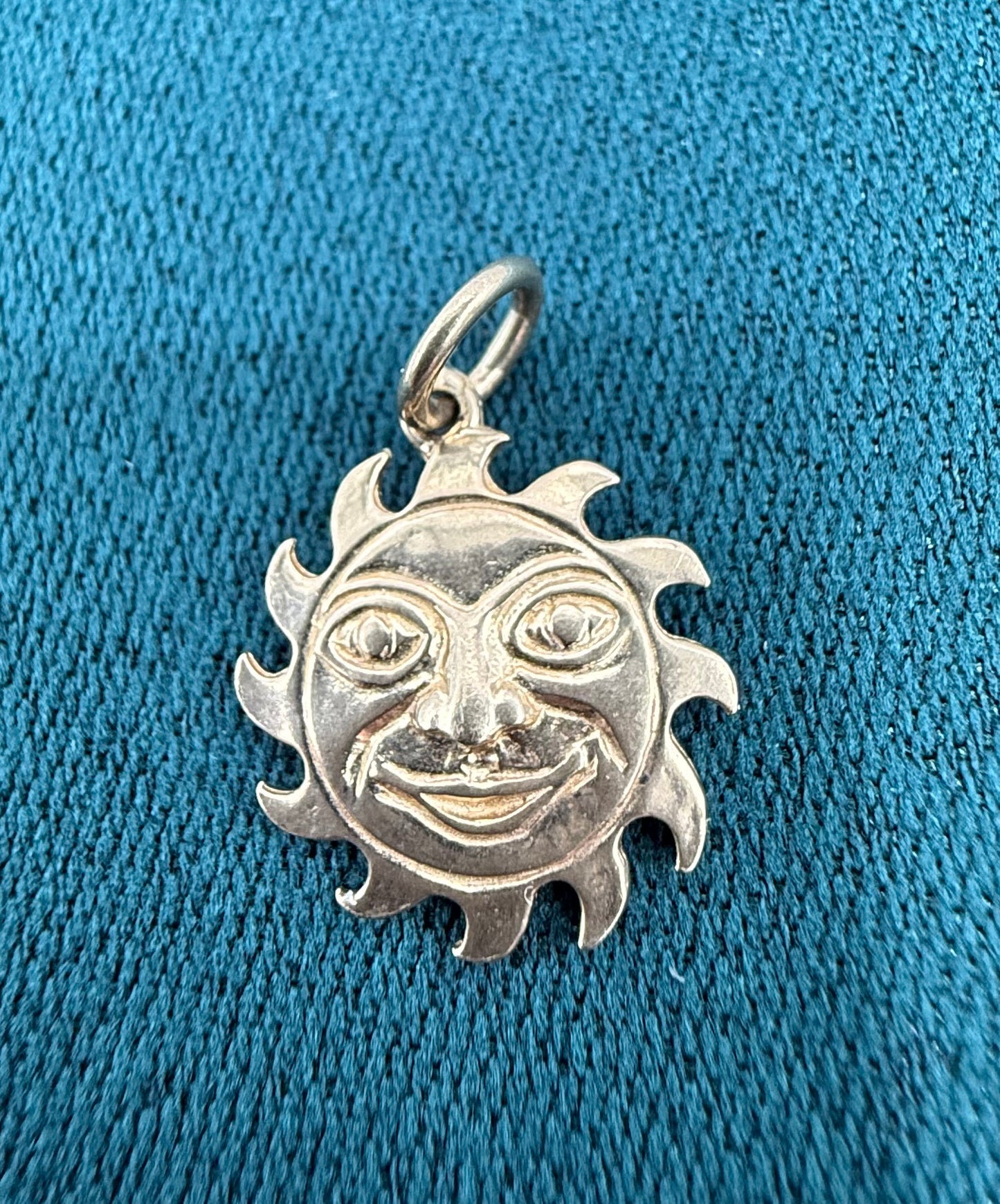 9ct gold sun pendant charm