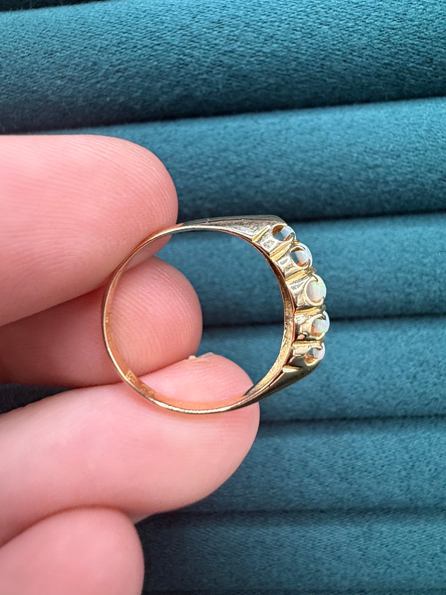 18ct gold opal boat ring antique