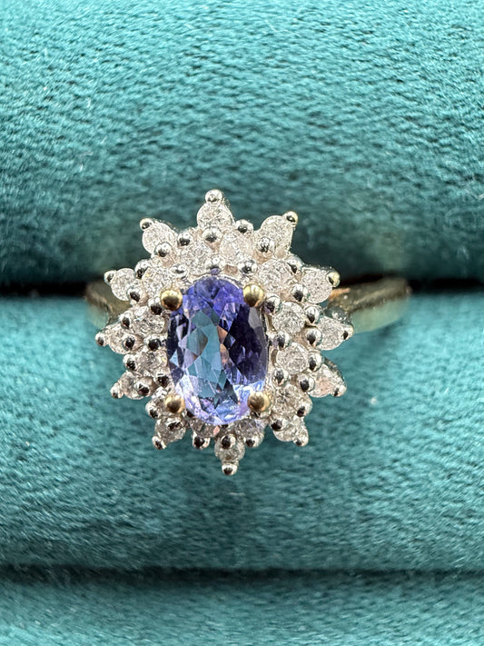 9ct gold tanzanite and diamond cluster ring