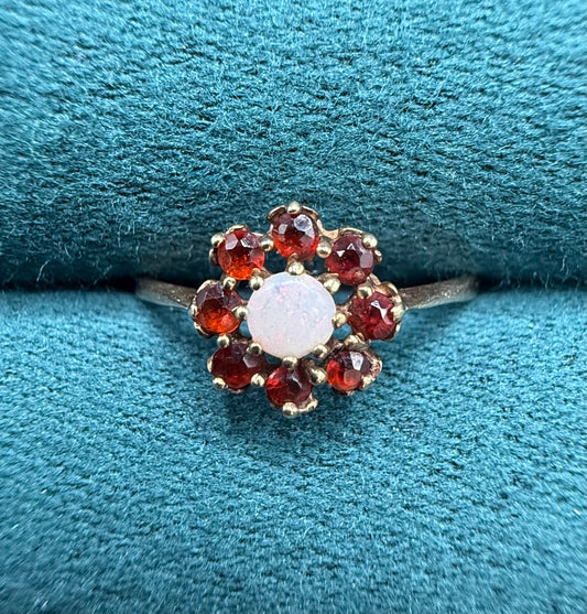 9ct gold opal and garnet cluster ring