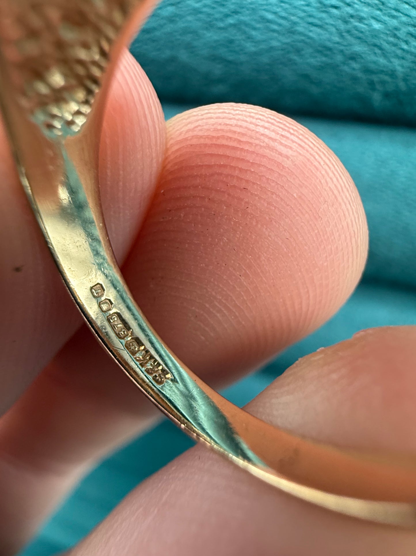 9ct gold diamond signet ring