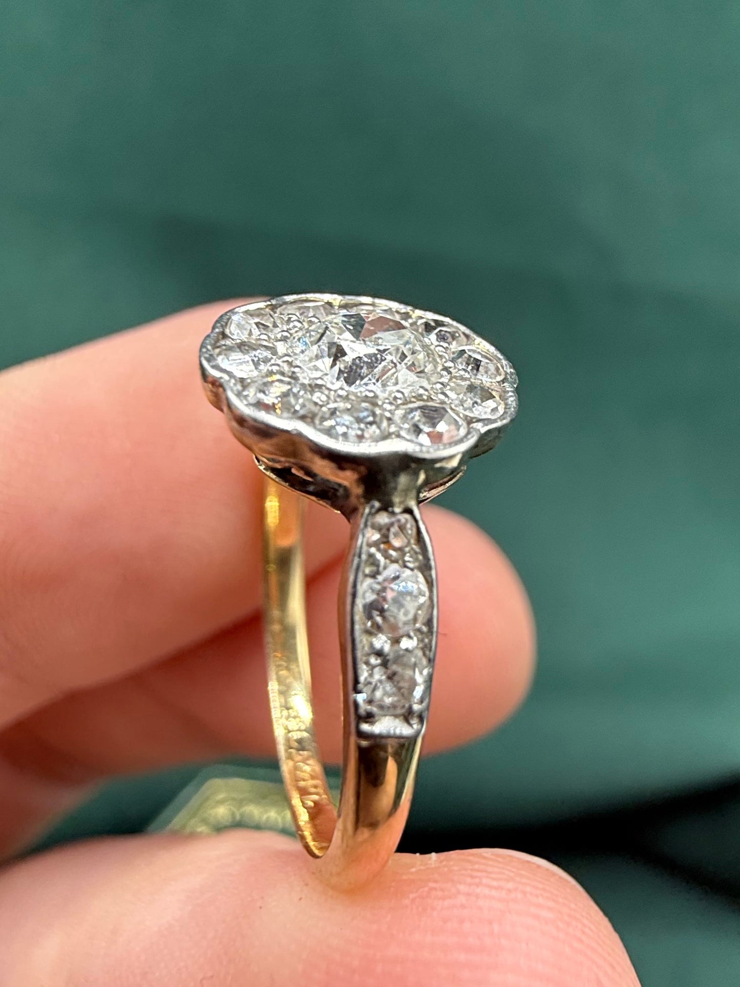 18ct gold and platinum old cut diamond daisy cluster ring antique
