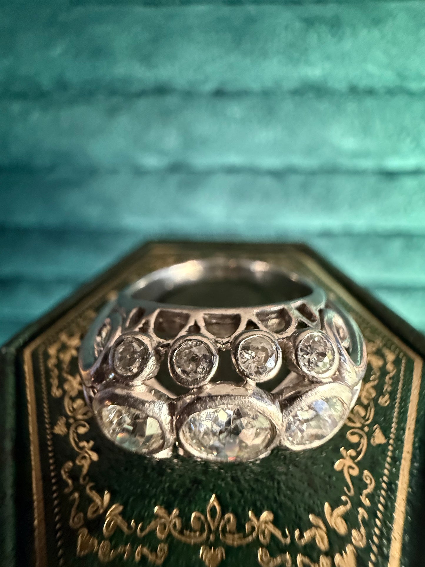 18ct white gold diamond tank ring