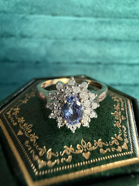9ct gold tanzanite and diamond cluster ring