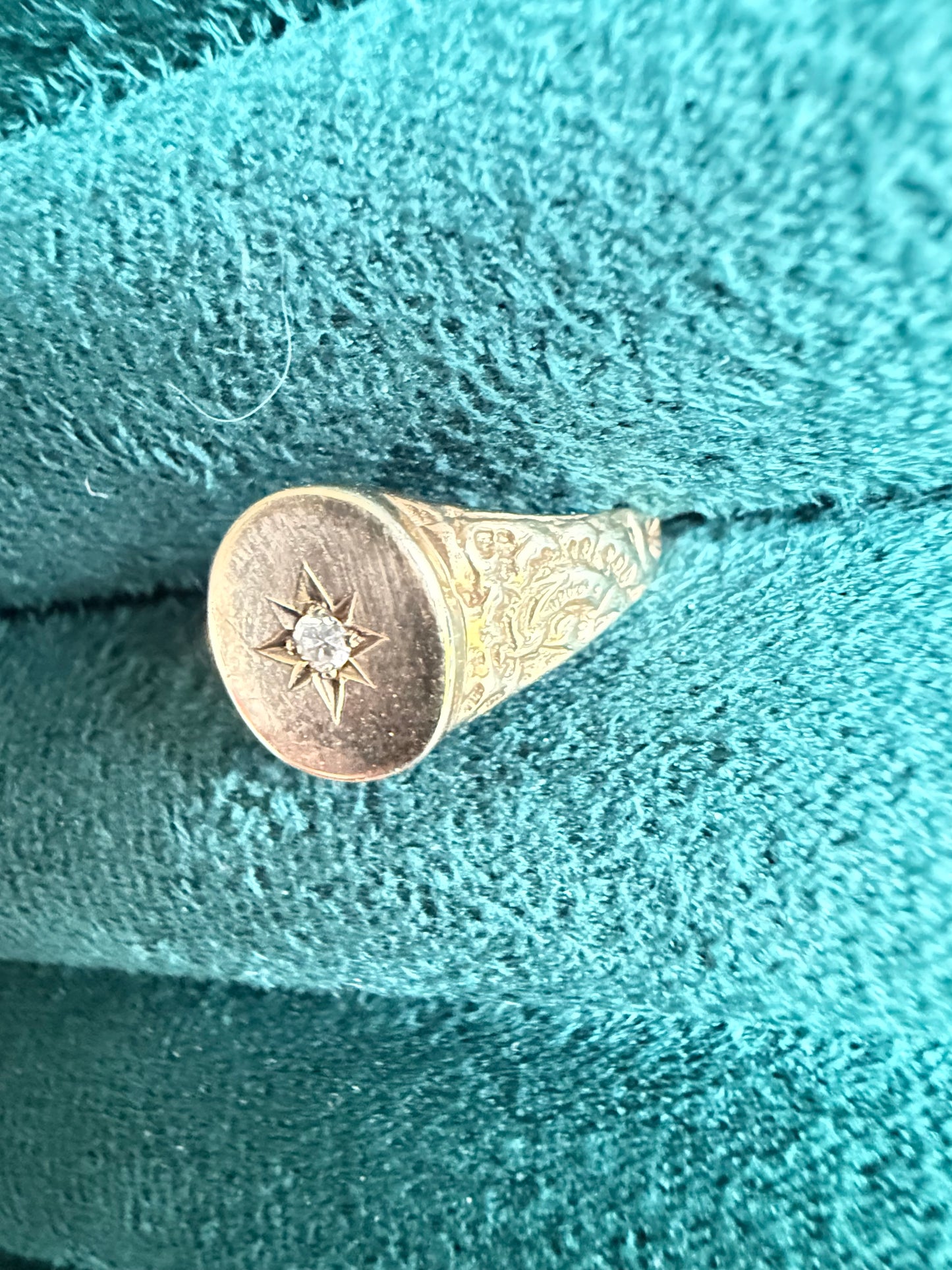 9ct gold diamond signet ring