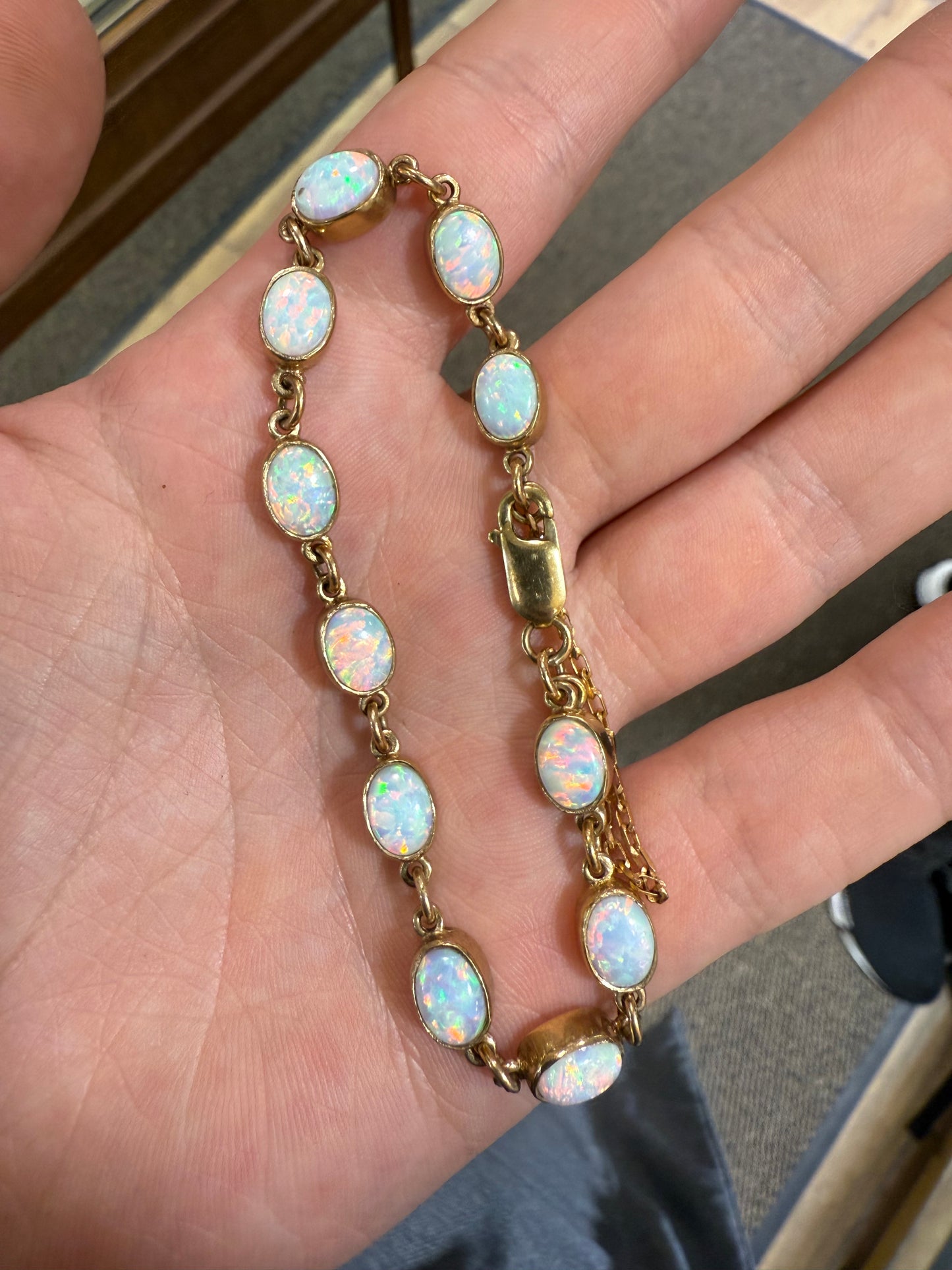 9ct gold opal bracelet