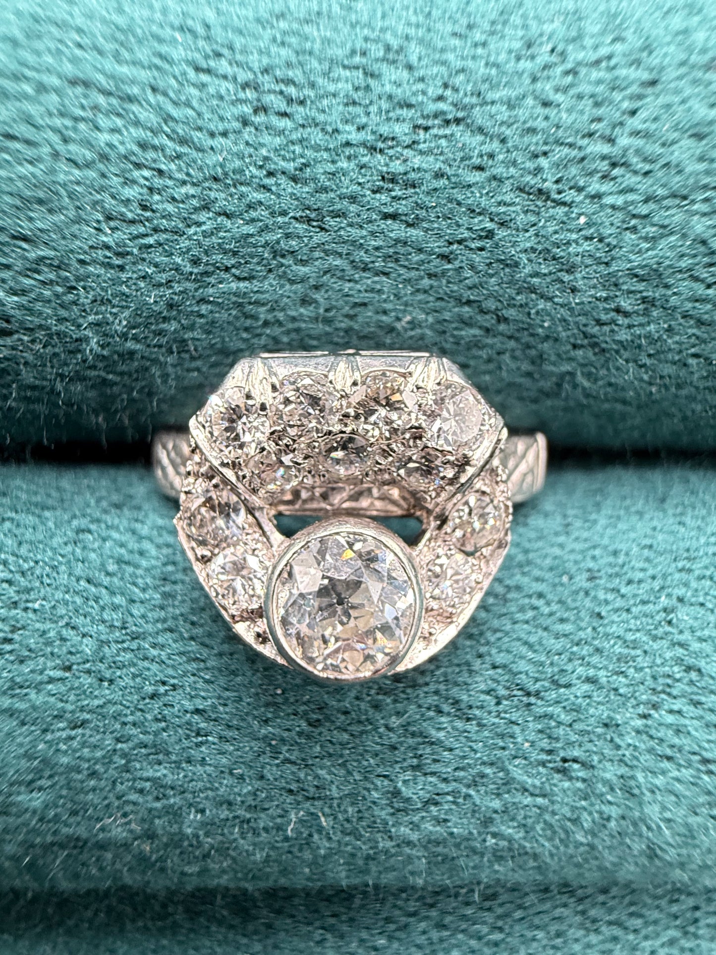 Platinum art deco old cuts diamond ring