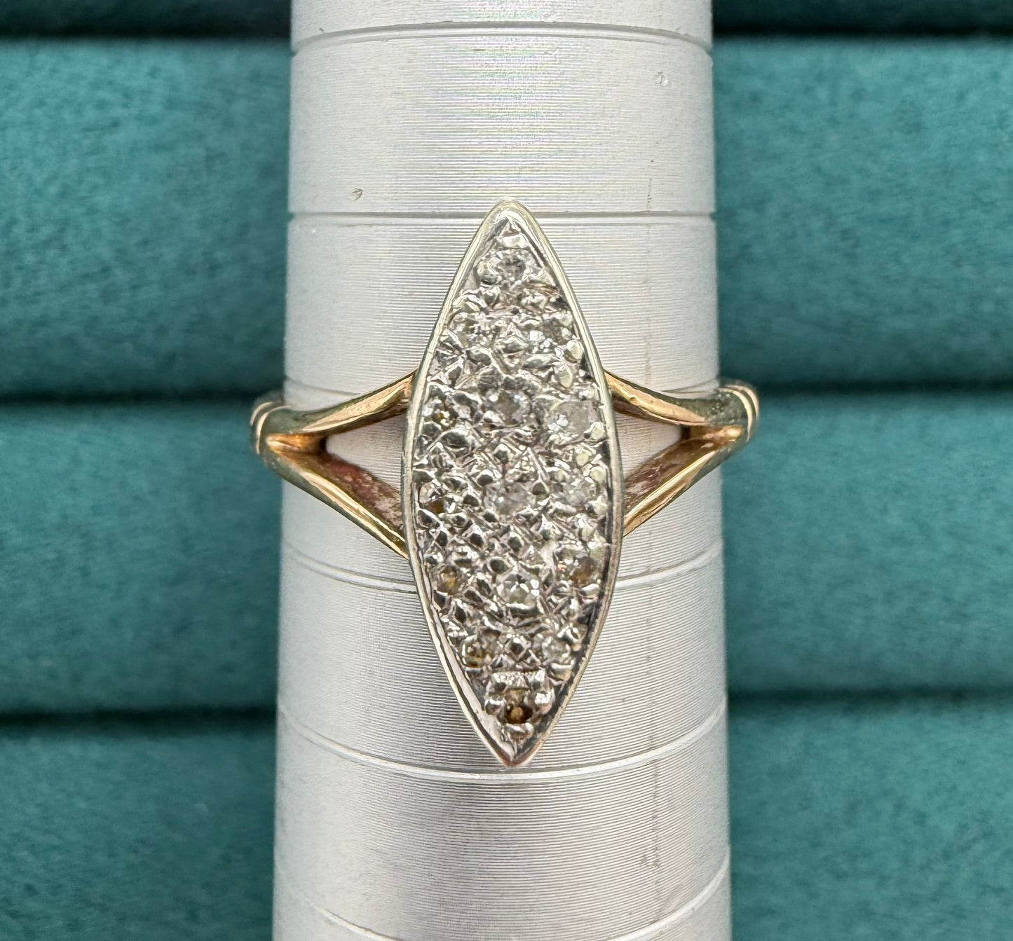 9ct gold kite shaped diamond ring