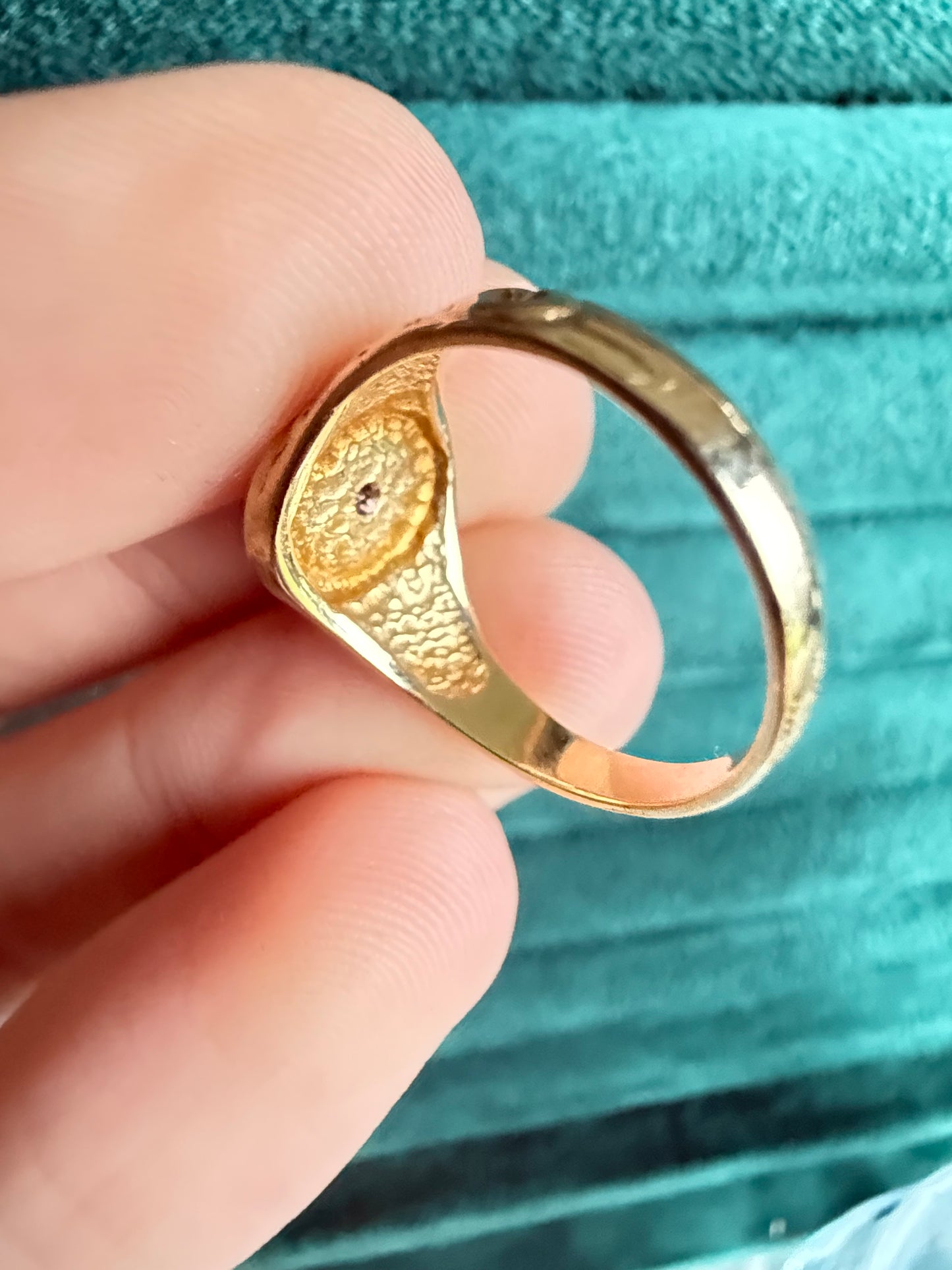 9ct gold diamond signet ring