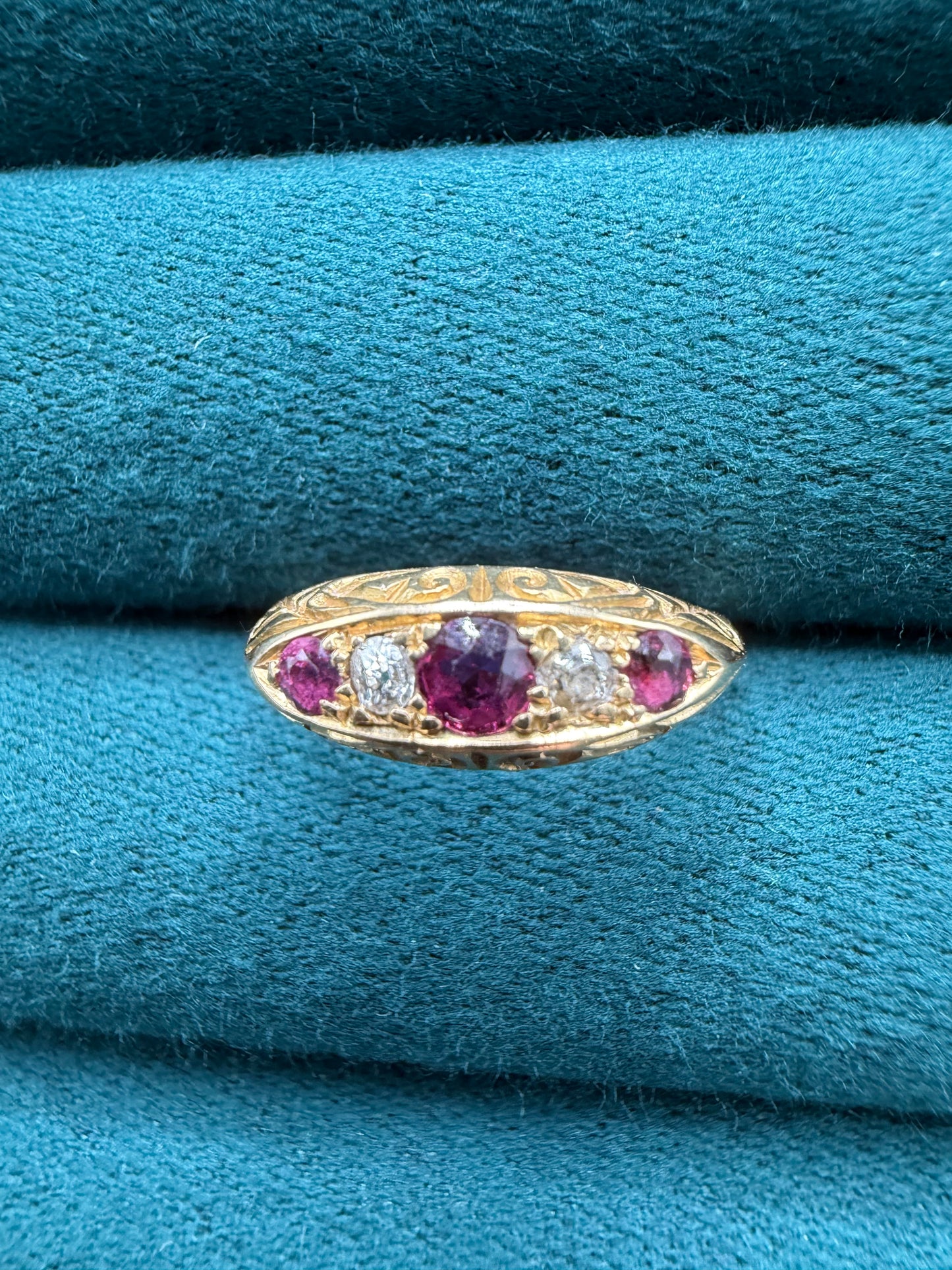 18ct gold antique ruby and diamond boat ring size M