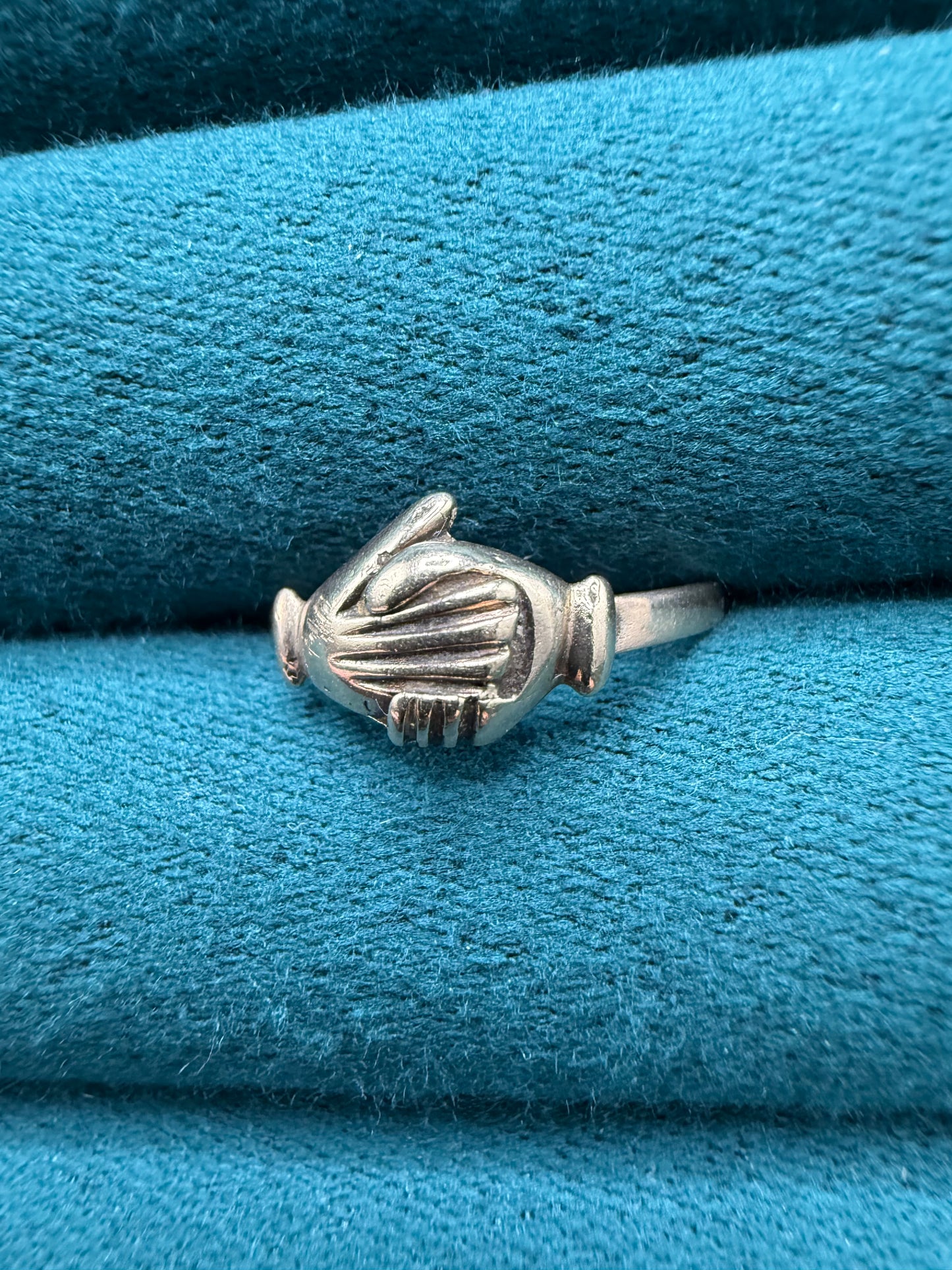 9ct gold Fede ring
