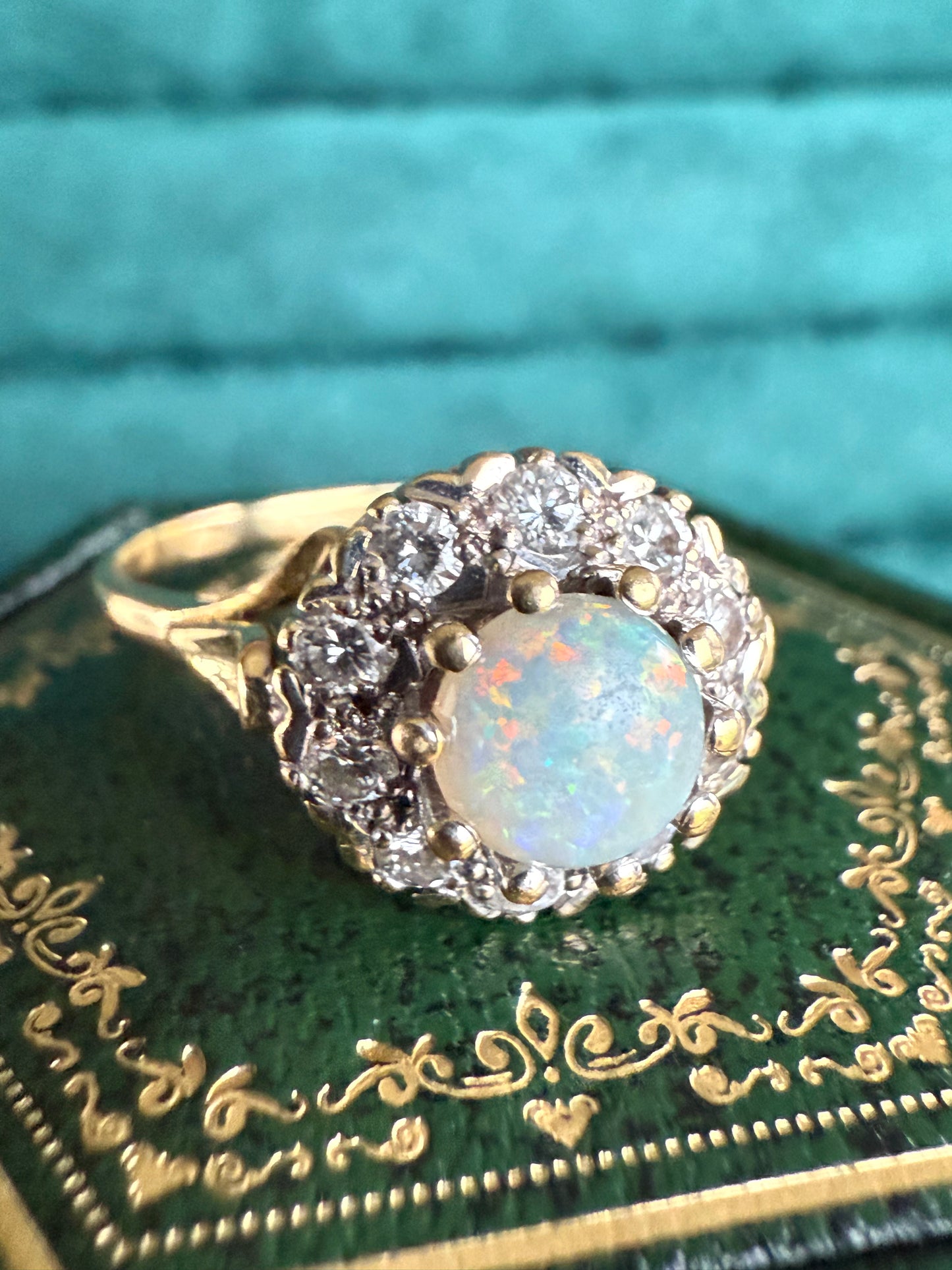 18ct gold opal and diamond cluster ring