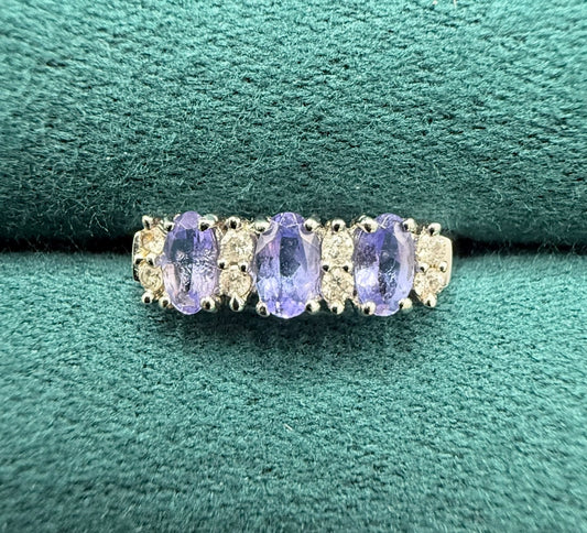 9ct white gold tanzinite and diamond ring