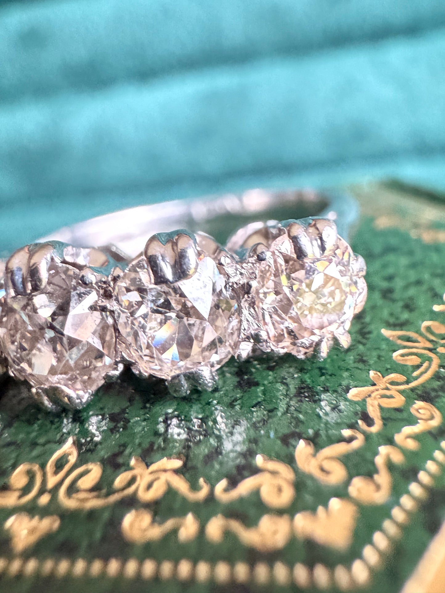 Platinum diamond 5 stone ring aprox 2cts